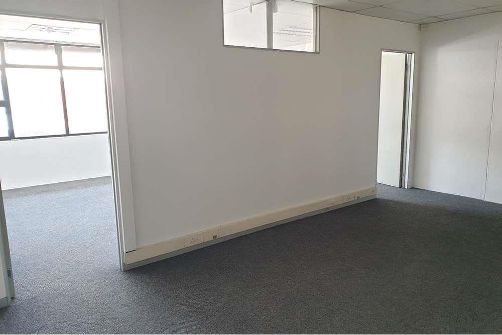 Sought after vacant warehouse on north coast rd in highly secure park.