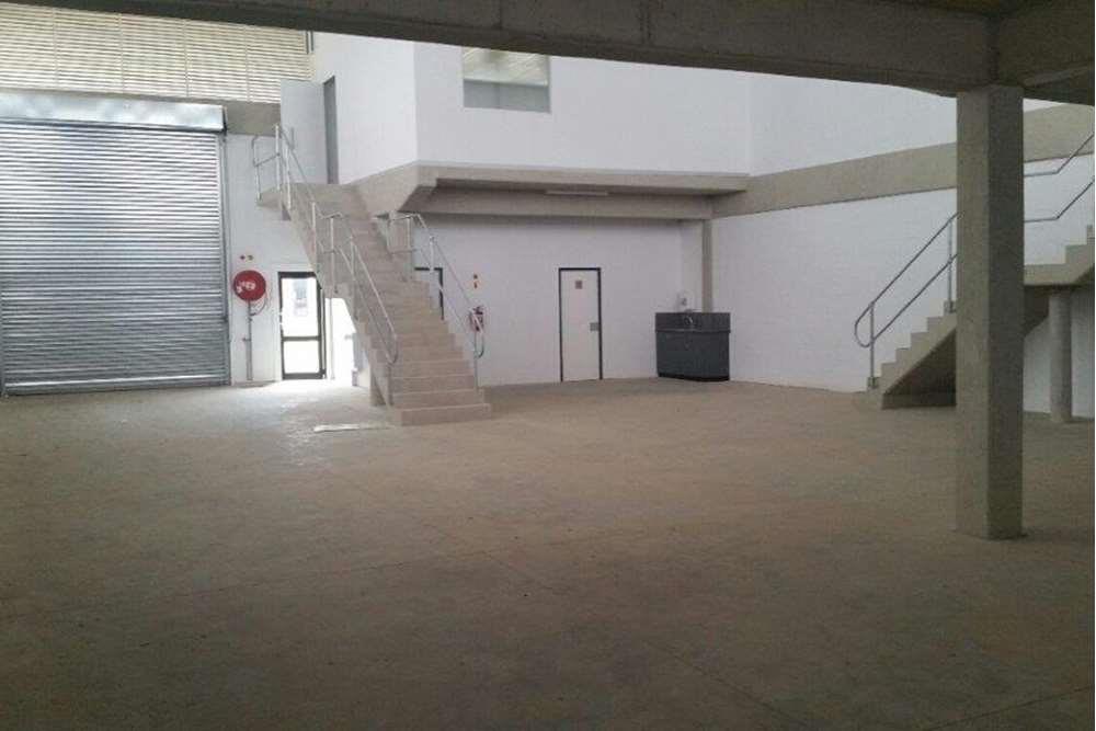 Pristine warehouse to let in prime Cornubia Park with link truck container access.