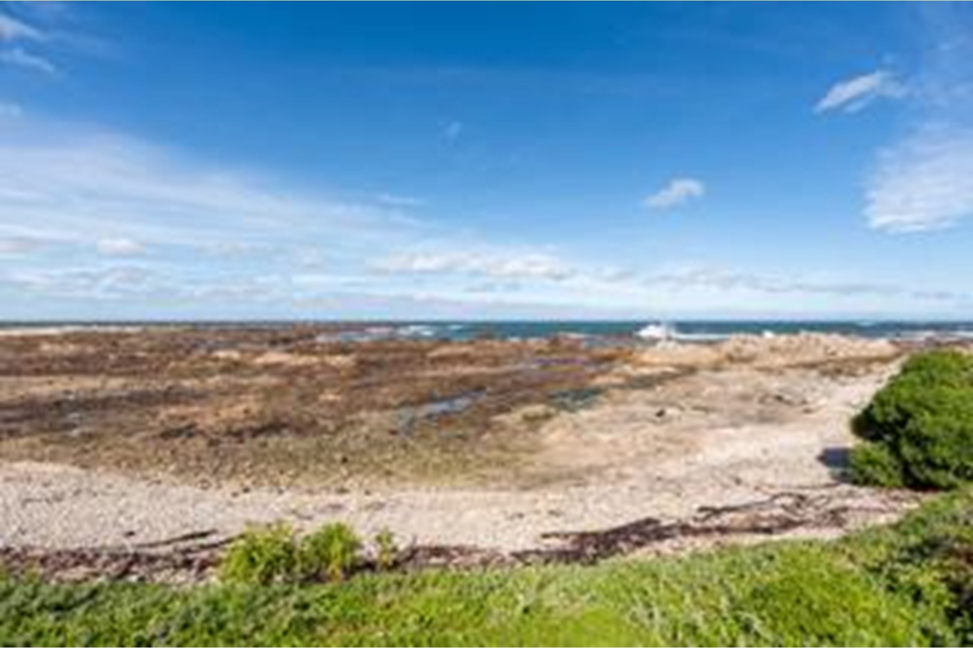 845 sqm plot in Franskraal in Gansbaai incl approved building plan ...