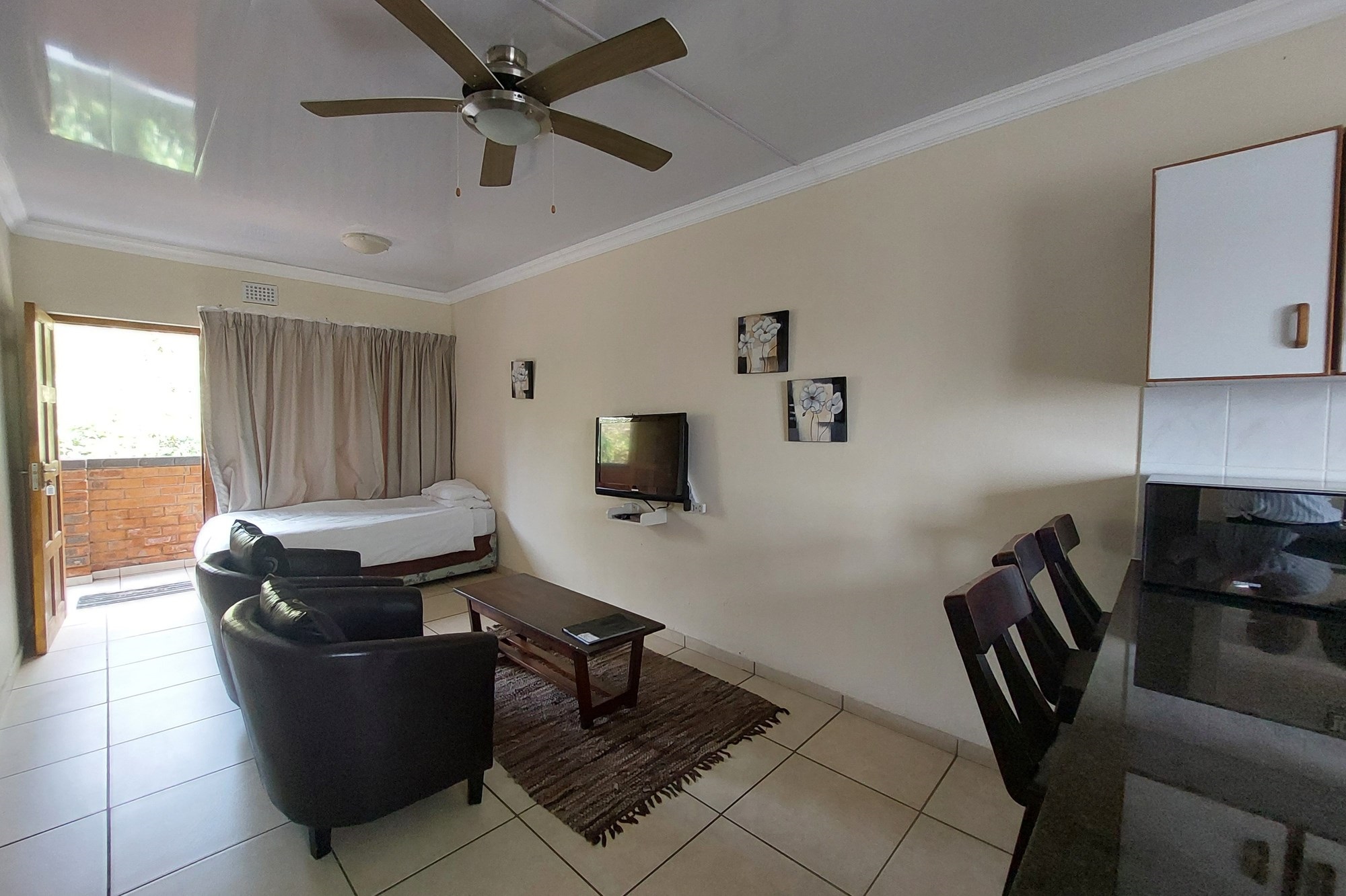 Be part of the St Lucia holiday hustle and bustle - Sleeps 4