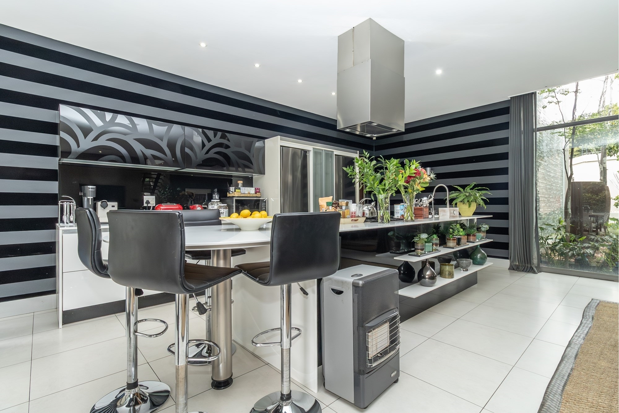 Luxurious and Secure Living in Morningside, Johannesburg