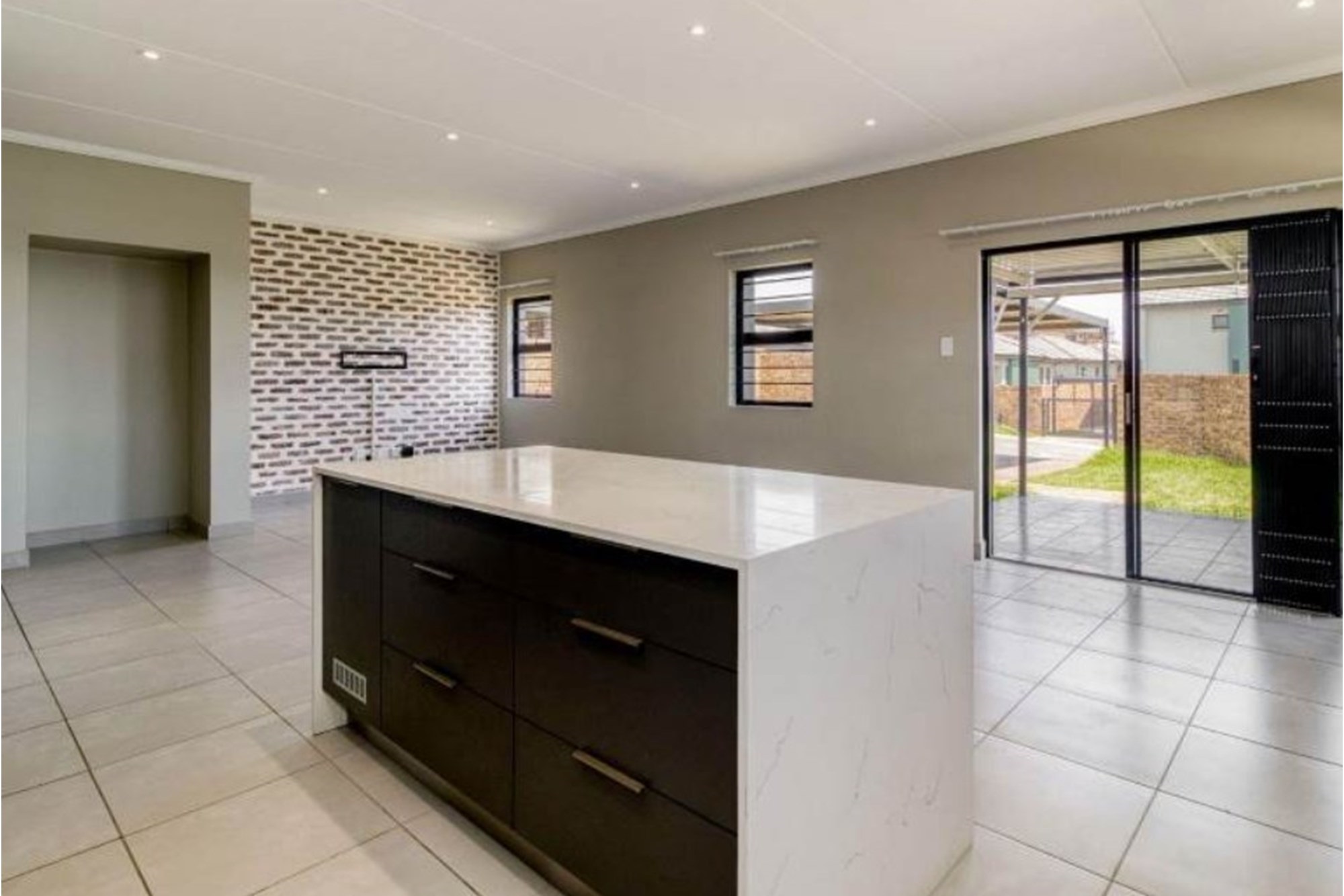 House for sale in Nietgedacht AH, Randburg, 175 m²