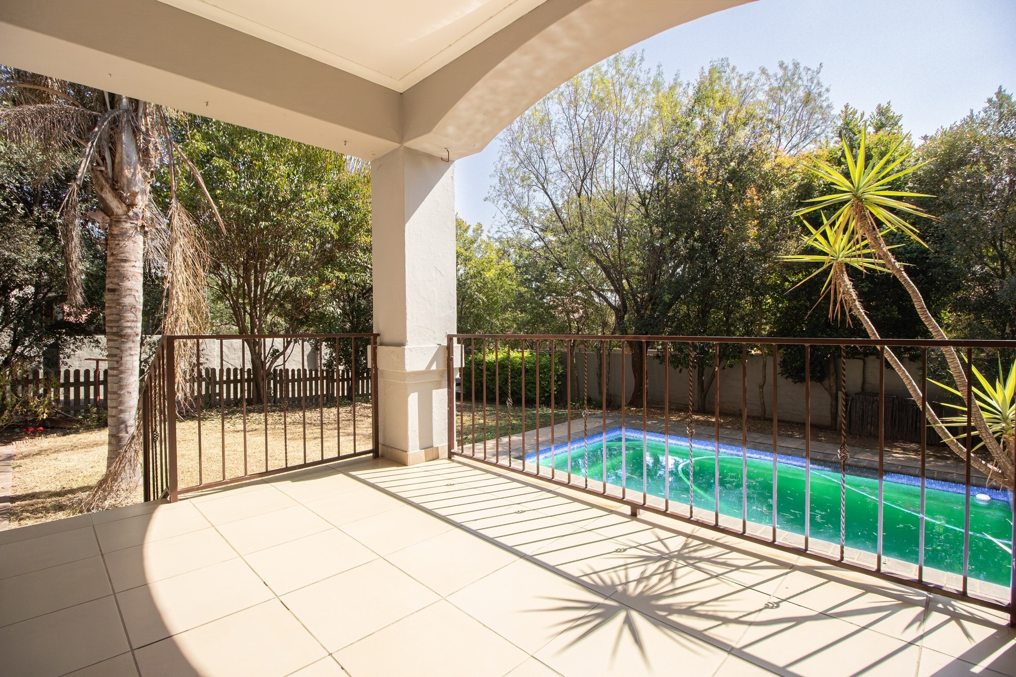 House for sale in Fourways, Sandton, 300 m²