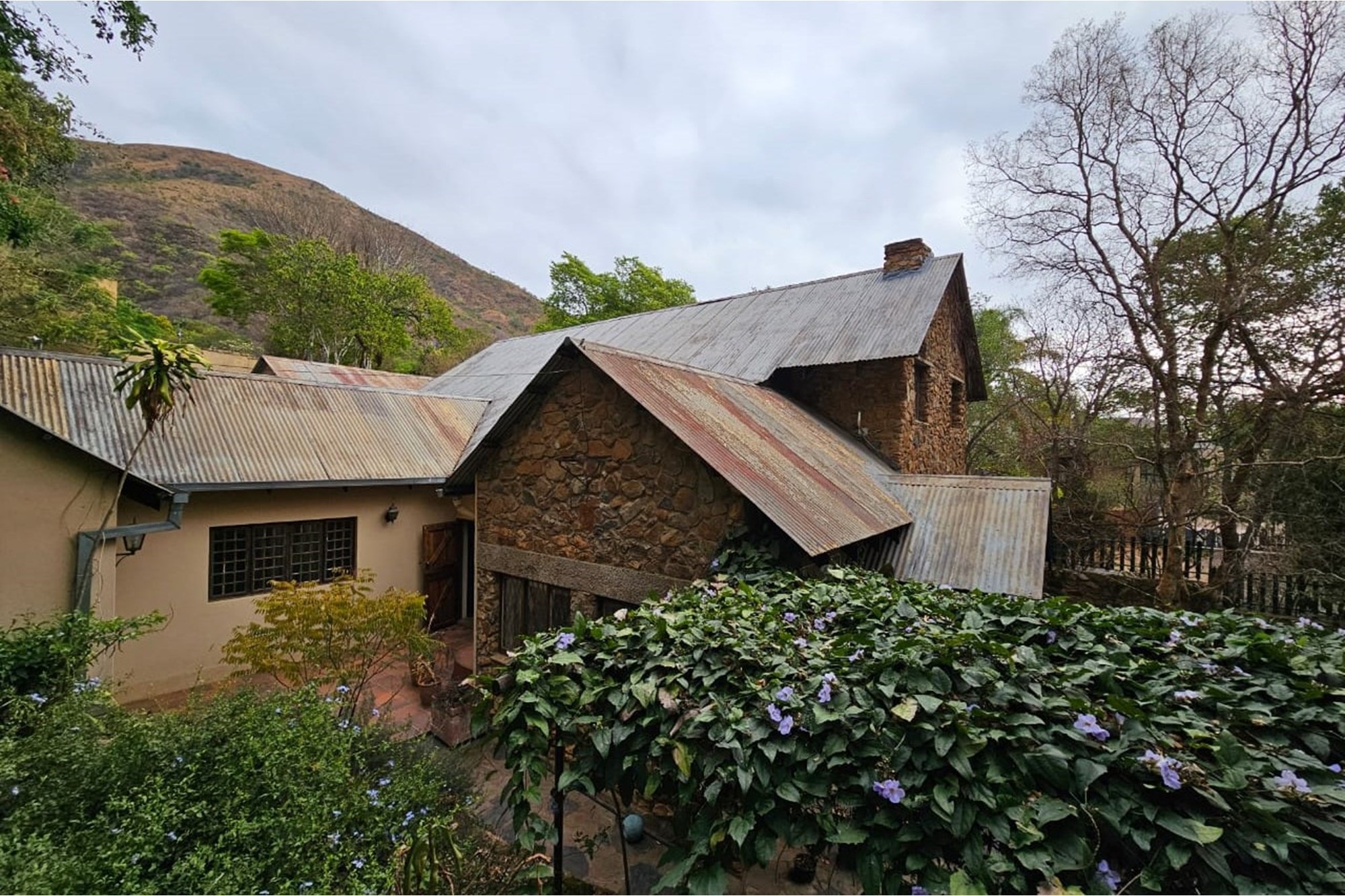 Cottage for sale in Barberton, 150 m²