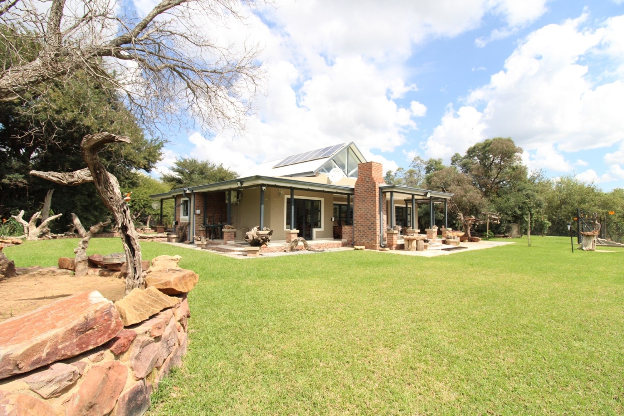 Intaba Indle Wilderness Estate - Dream four bedroom house (including one bedroom in chalet)