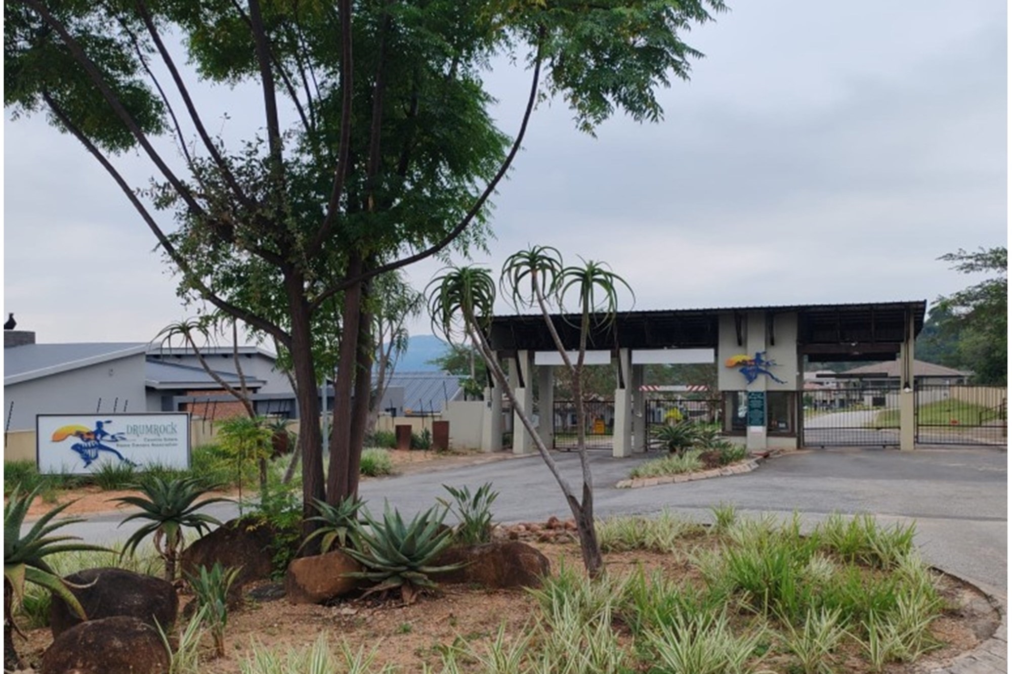 Your Dream Property with Breathtaking Views Awaits - 1211 m² Vacant Stand in Drumrock Estate
