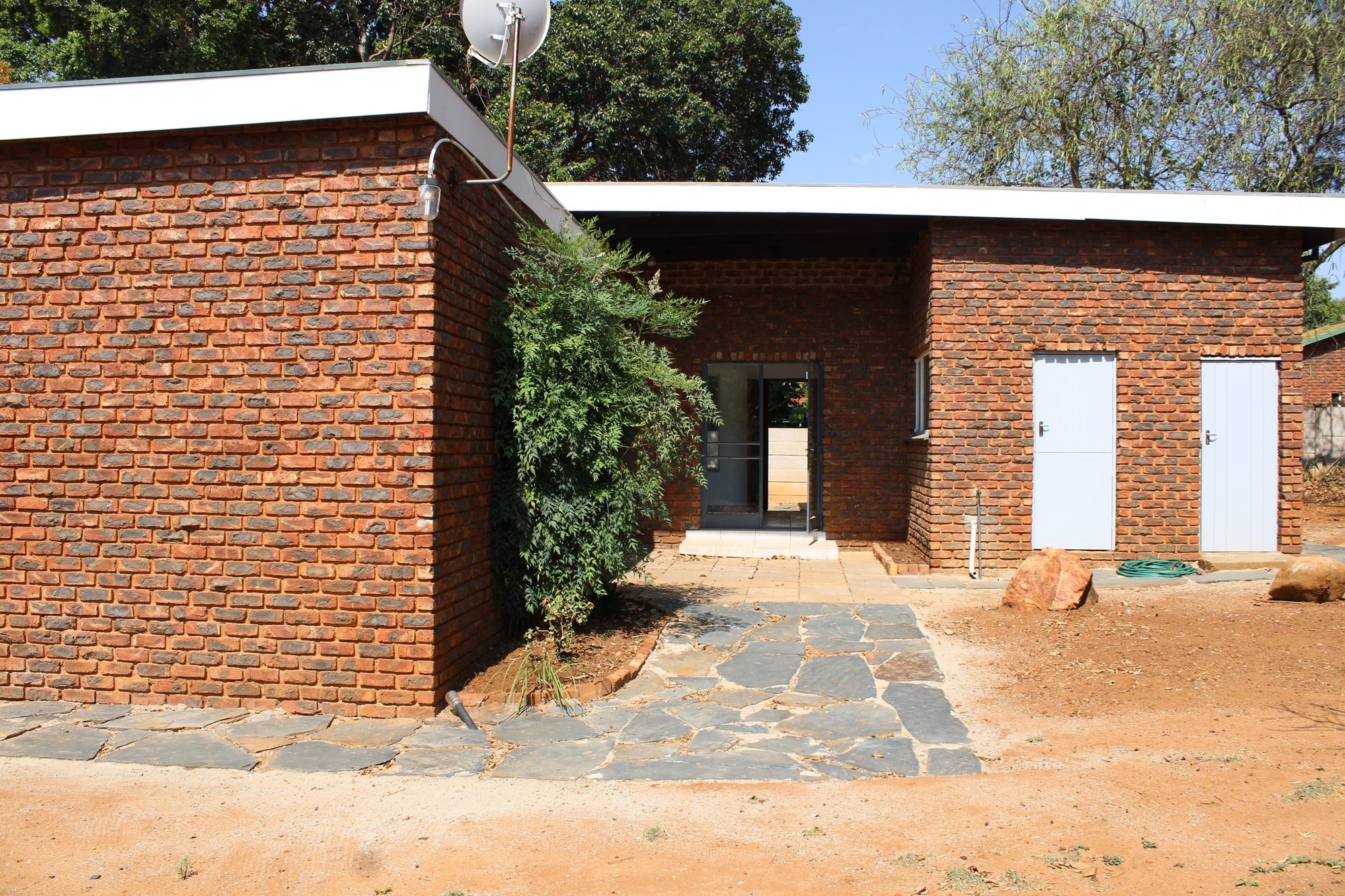 House For Sale in Florauna Pretoria
