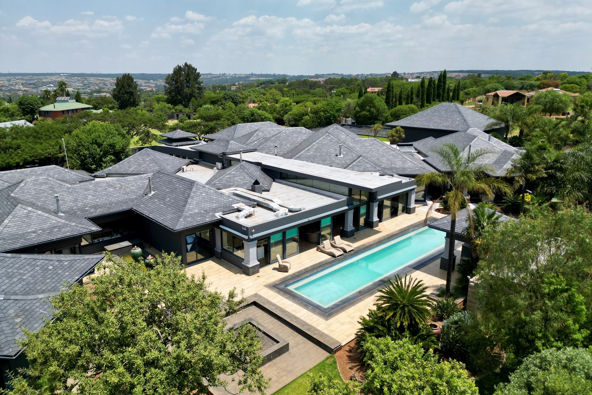 Flagship Mooikloof Equestrian Villa - Distinguished Off-Grid Luxury