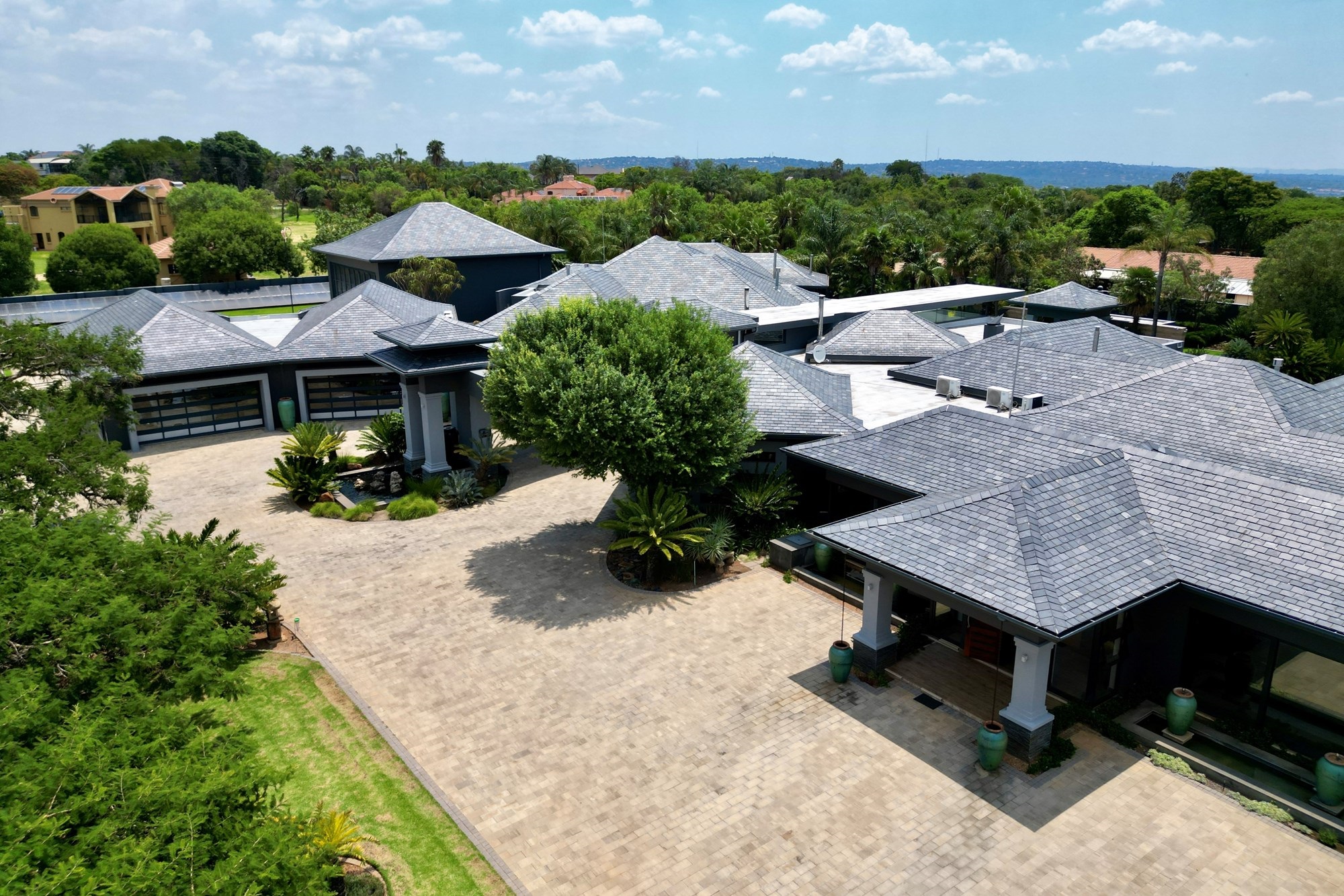 Flagship Mooikloof Equestrian Villa - Distinguished Off-Grid Luxury