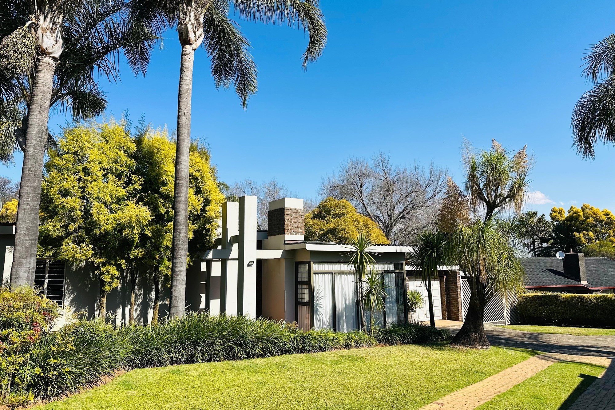 Luxury Investment Haven - Boutique Guesthouse and Townhouses in Hutten Heights.