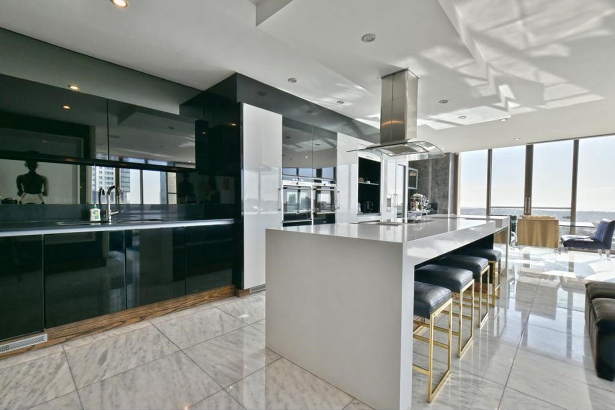 2 bedroom apartment for sale Michelangelo towers