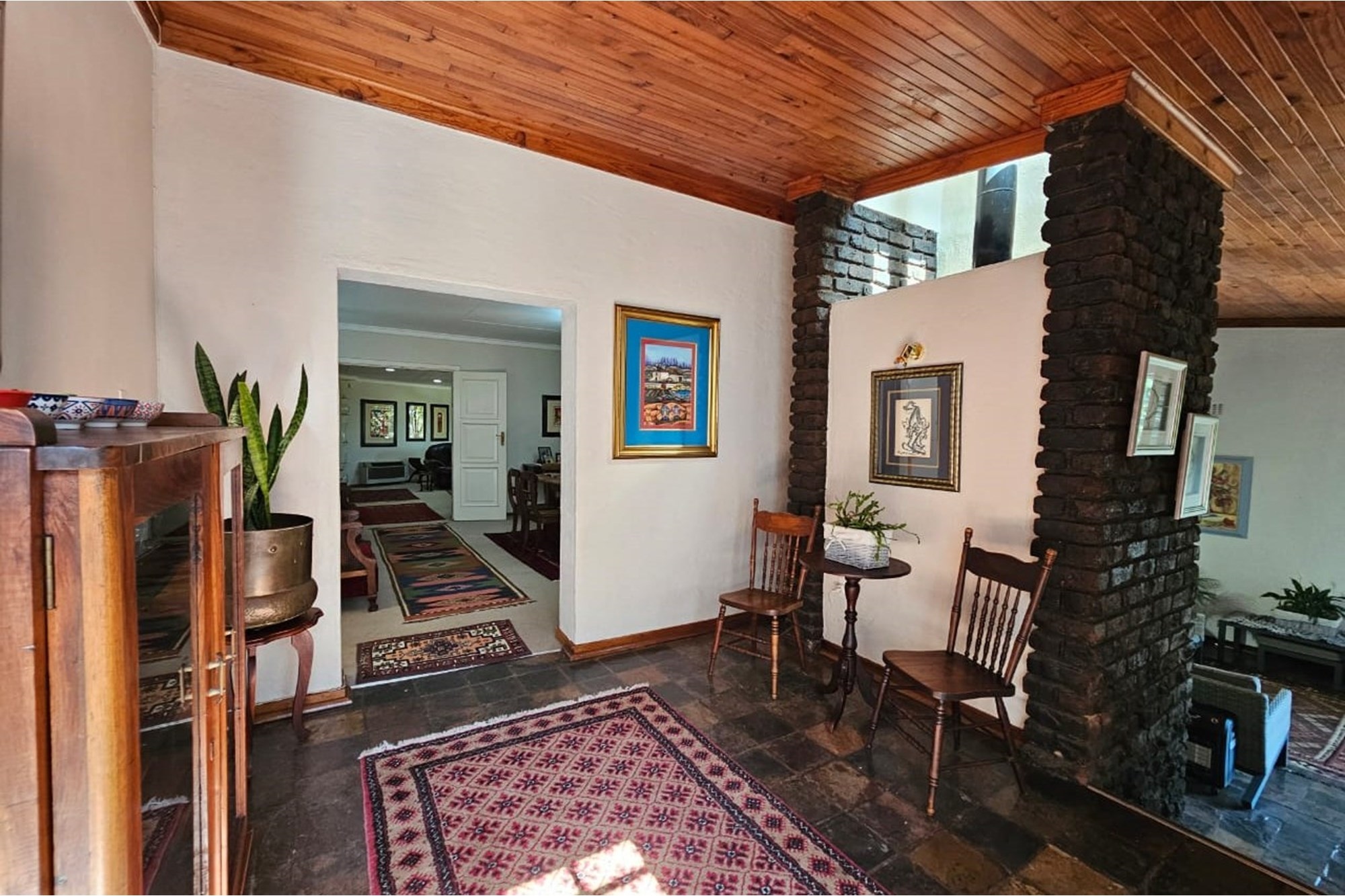"Luxurious 3-Bed Home with Flat and Pool