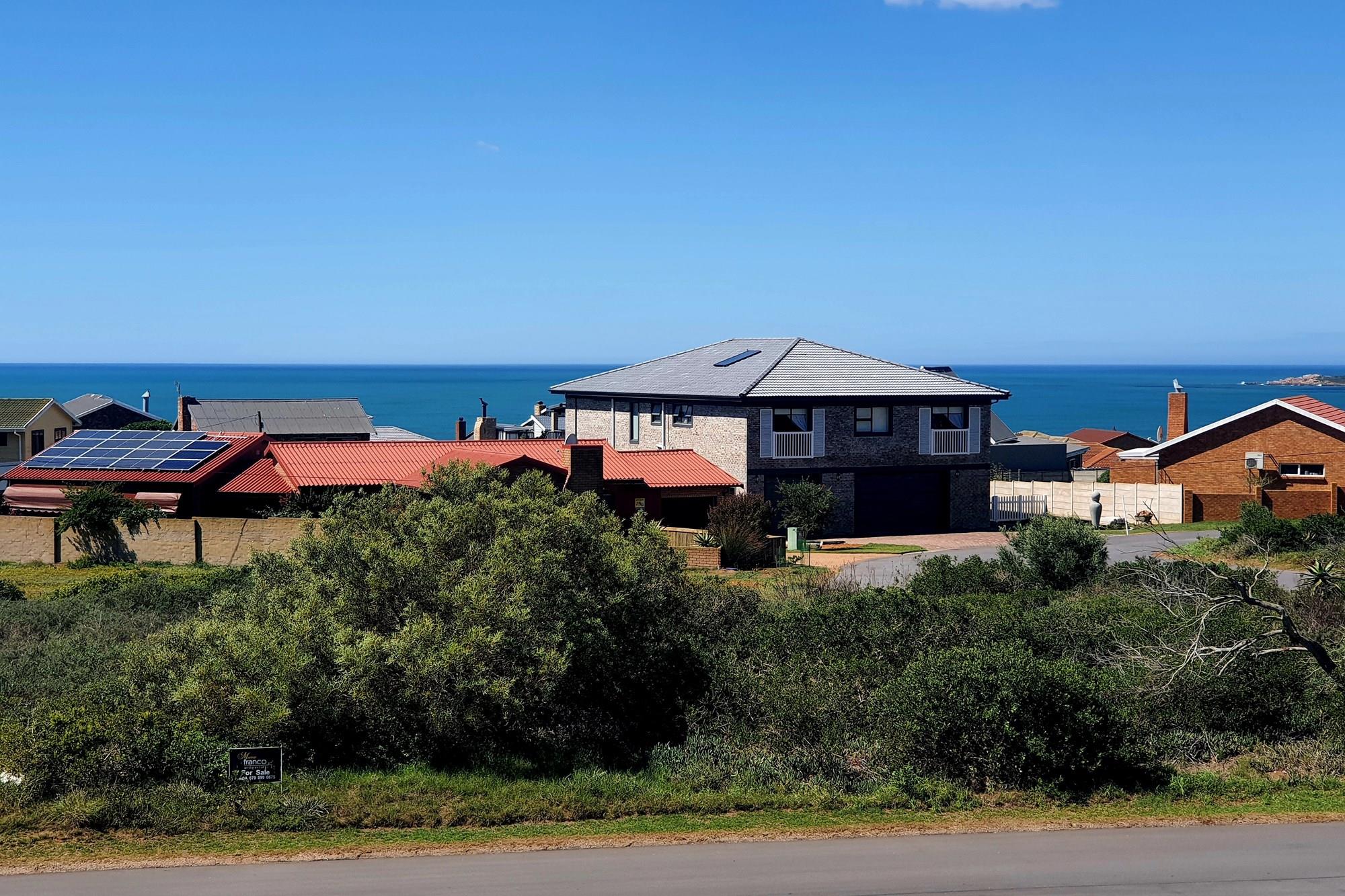 Vacant stand Adjacent to Zoned Open Space in Boggomsbay