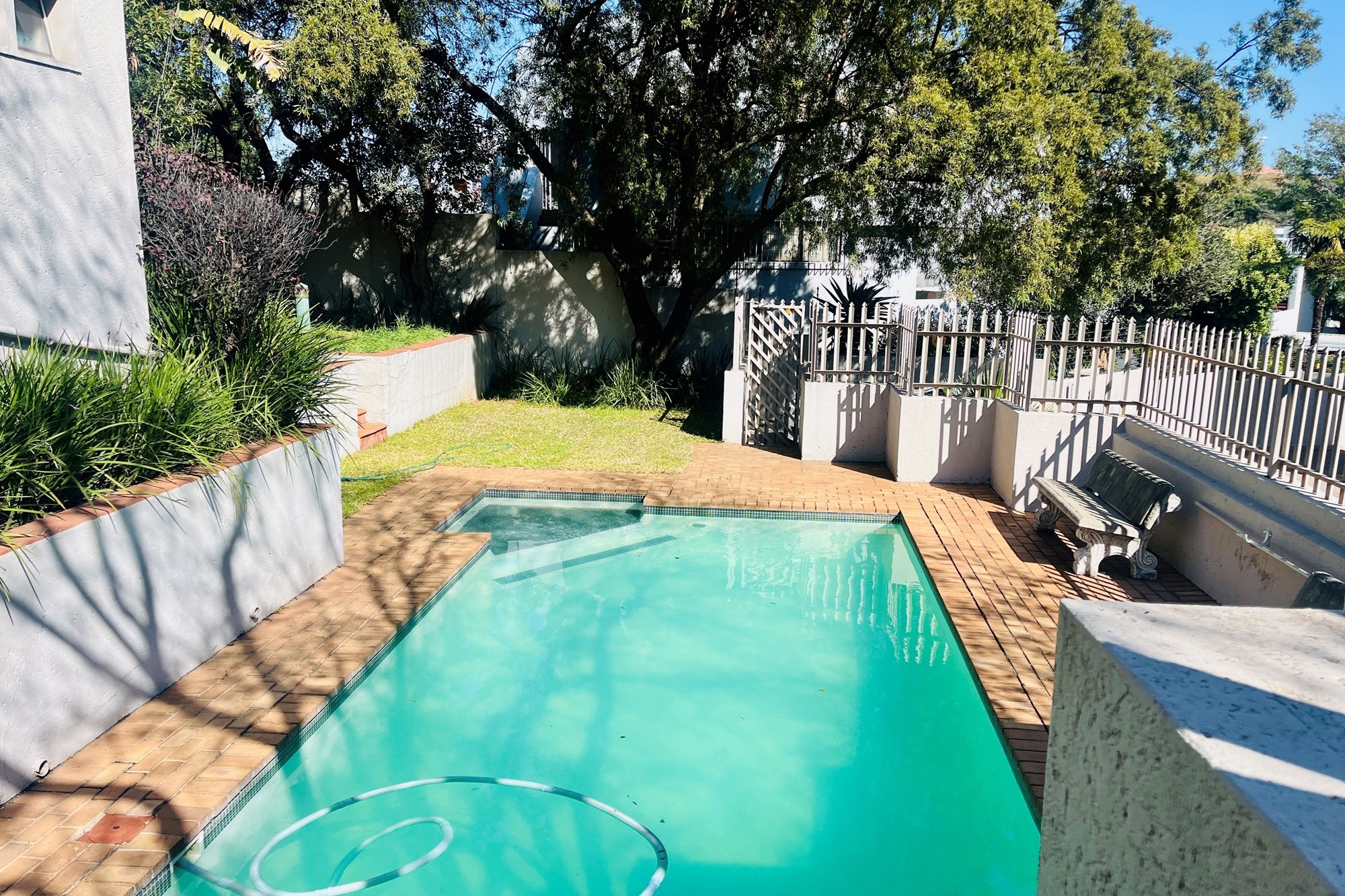4 Bedroom Home in Woodmead For Sale