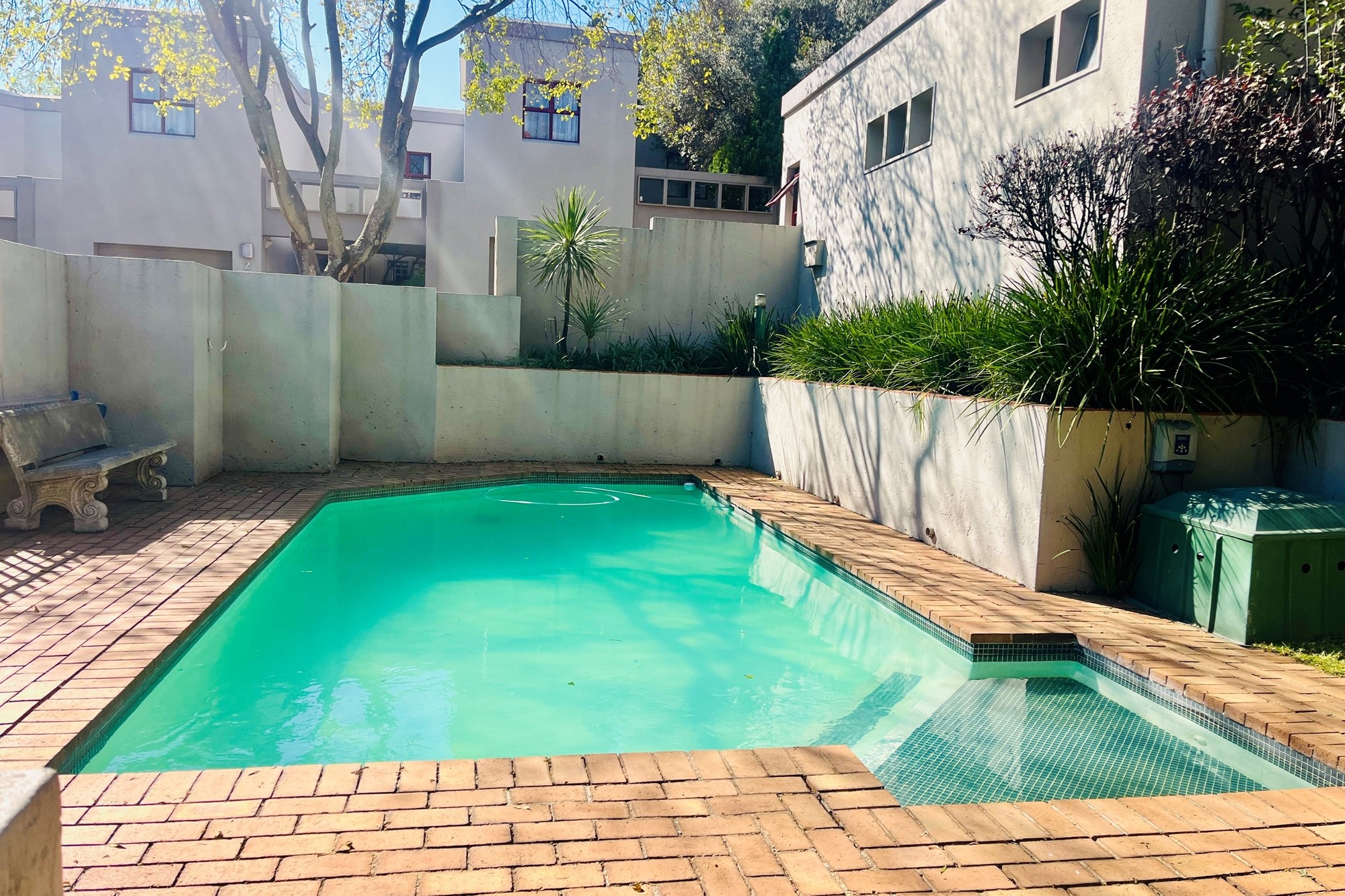 4 Bedroom Home in Woodmead For Sale