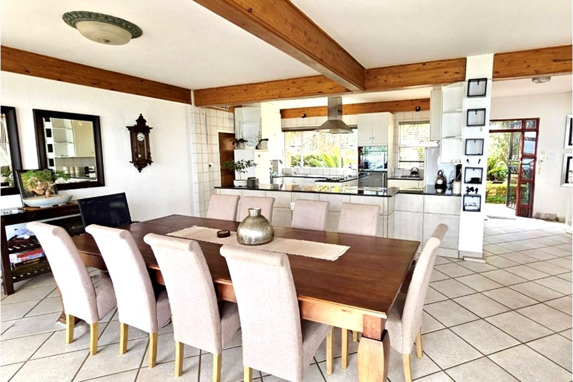 Experience unparalleled luxury in this stunning panoramic 4-storey retreat,situated in Kosmos!
