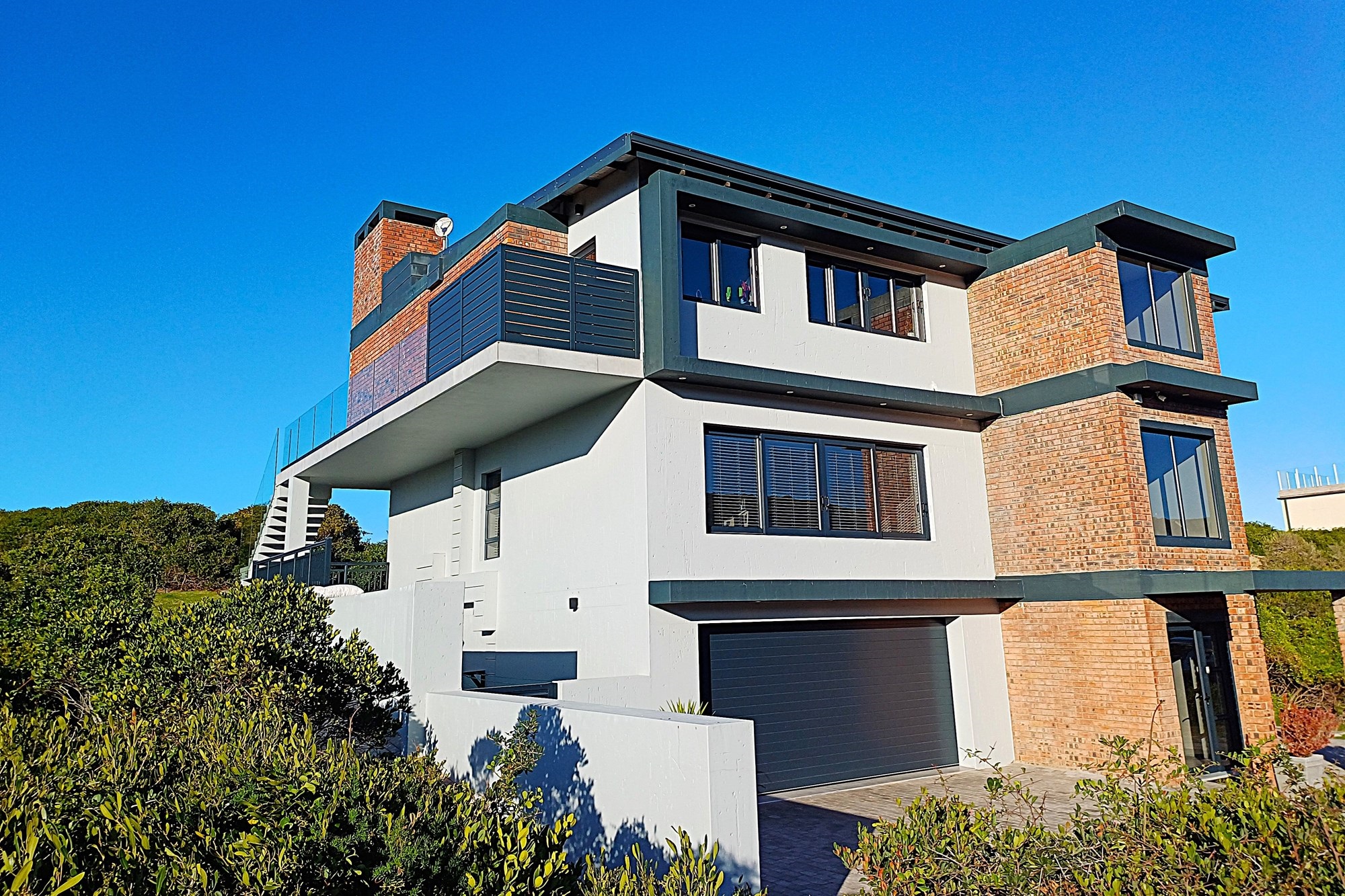 Stunning Beachfront Property with 180 Degree Ocean View!