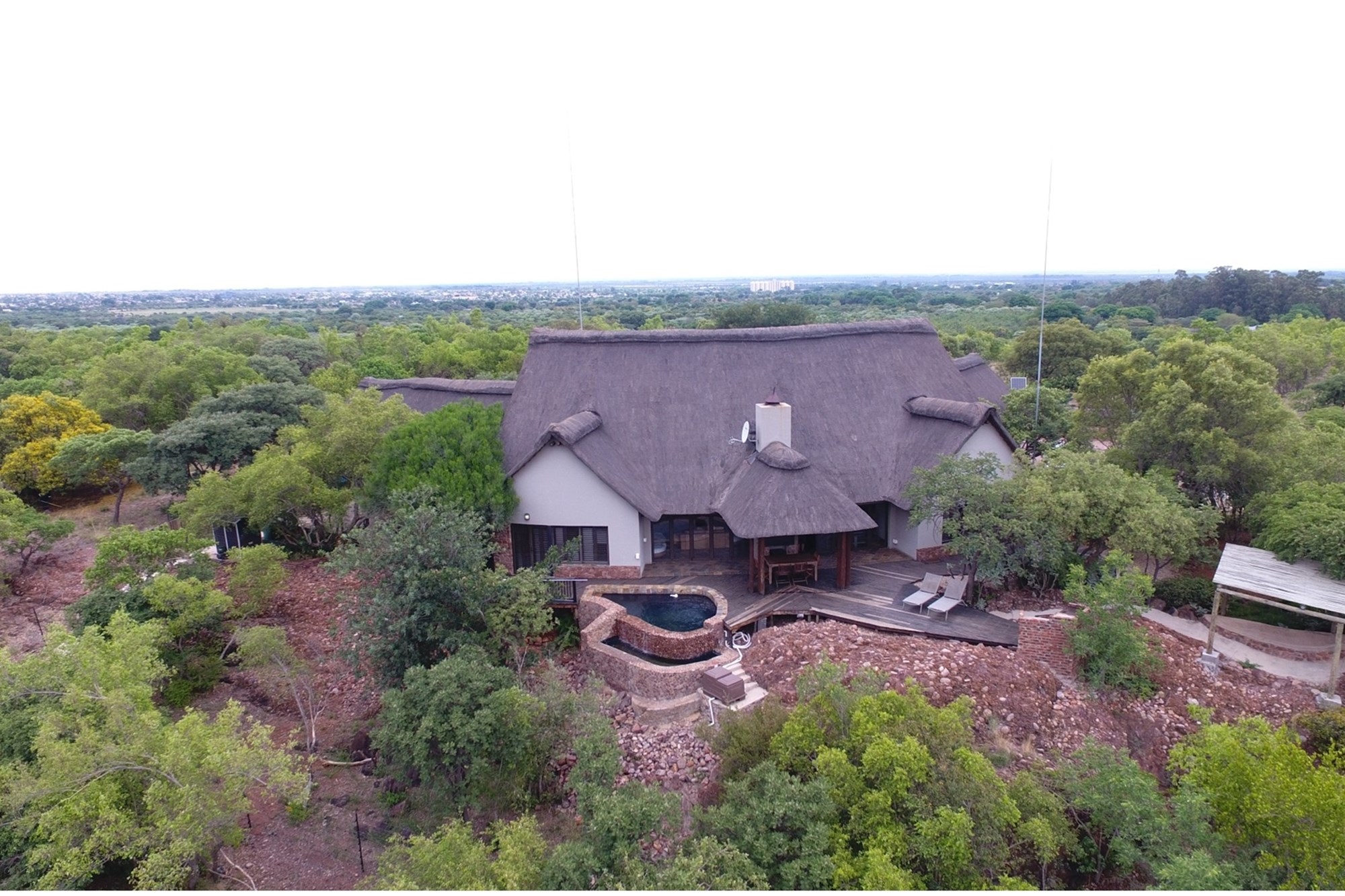 Intaba-Indle - South Africa - Six bedroom thatch lodge in private game reserve