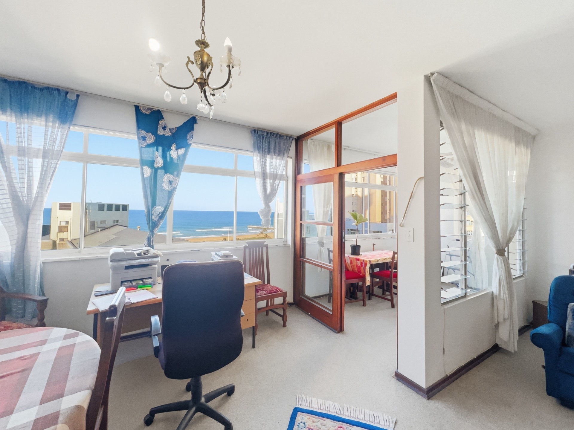 Seaside Bliss: 2.5-Bed North Beach Spacious Apartment