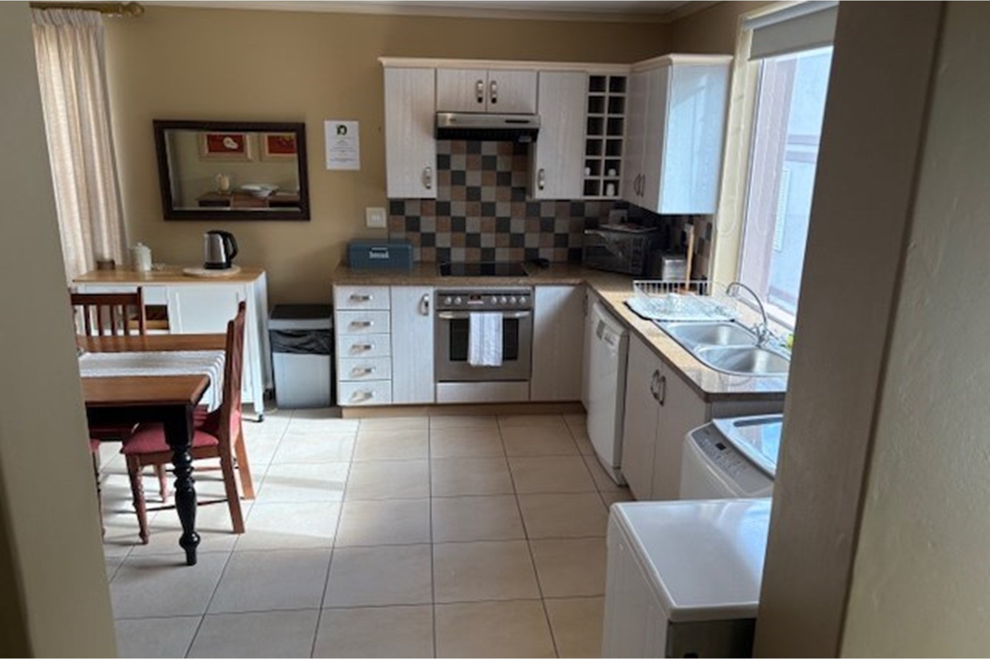Excellent Investment Opportunity in Pinnacle Point Golf Estate!