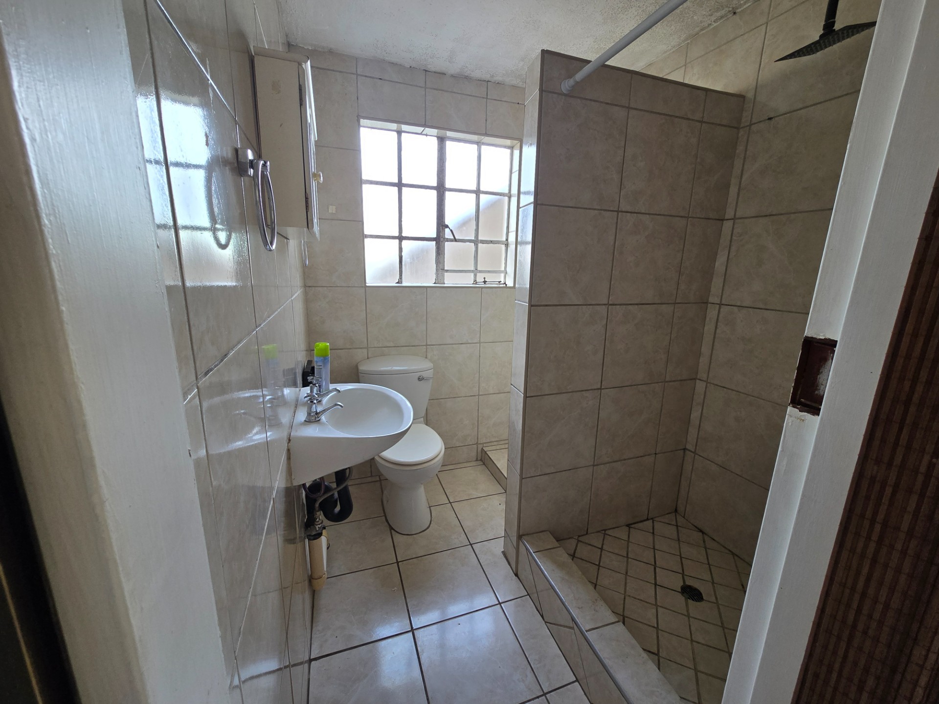 Apartment for sale in Delarey, Roodepoort, 86 m²