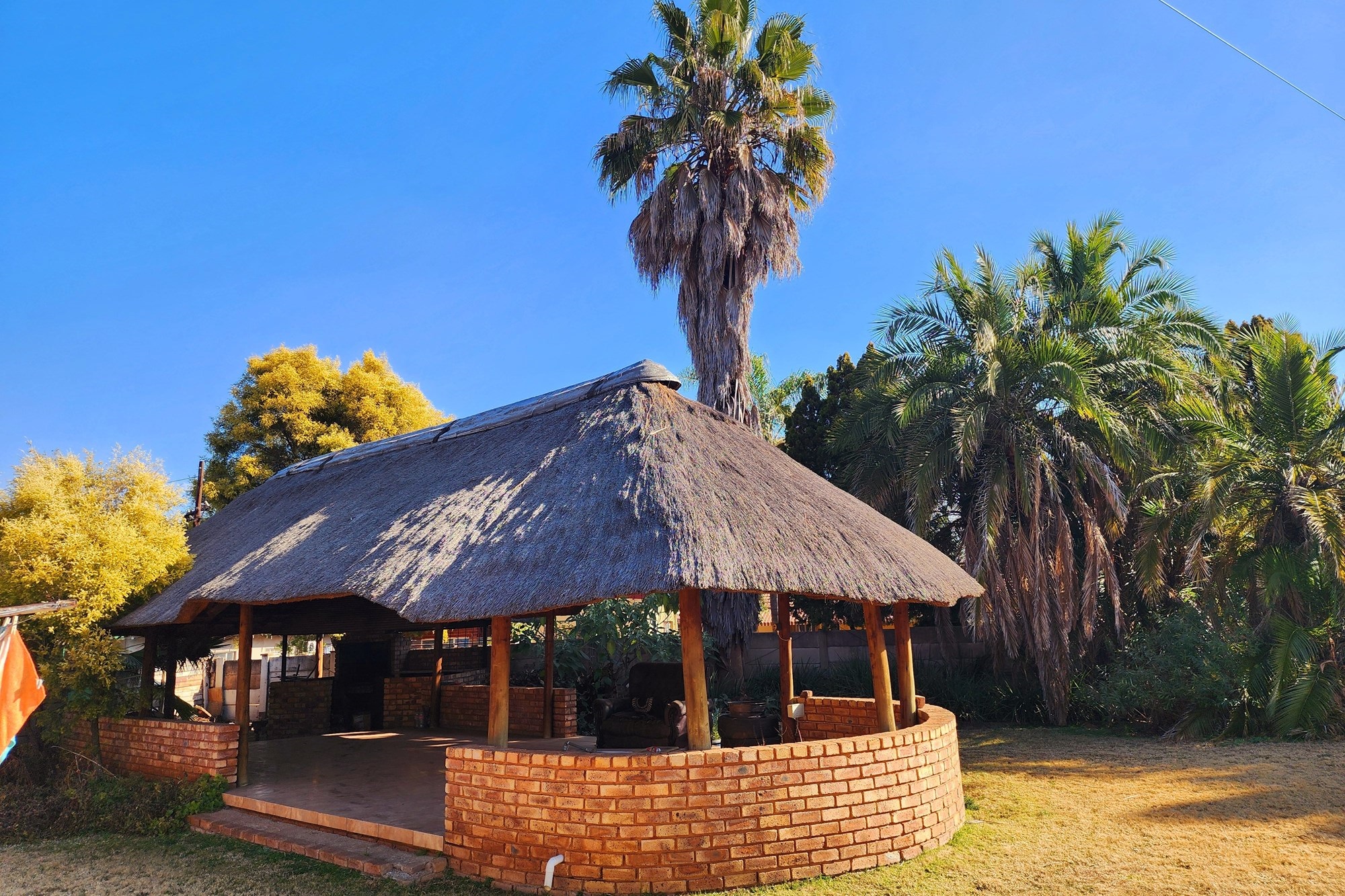 Luxury 4 bedroom Family House with Lapa, Pool and close to schools for sale