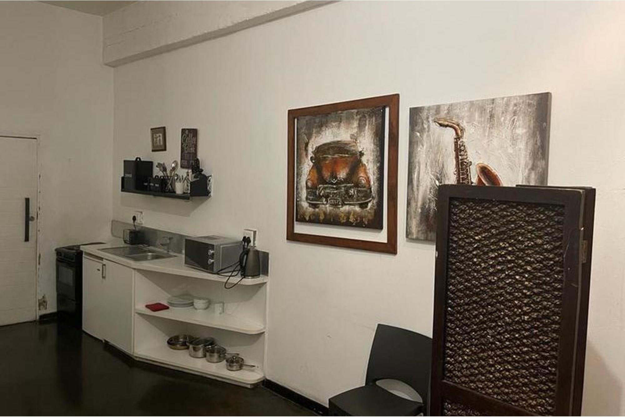 Fully Furnished Bachelor Apartment Up For Grabs in Johannesburg “Maboneng”
