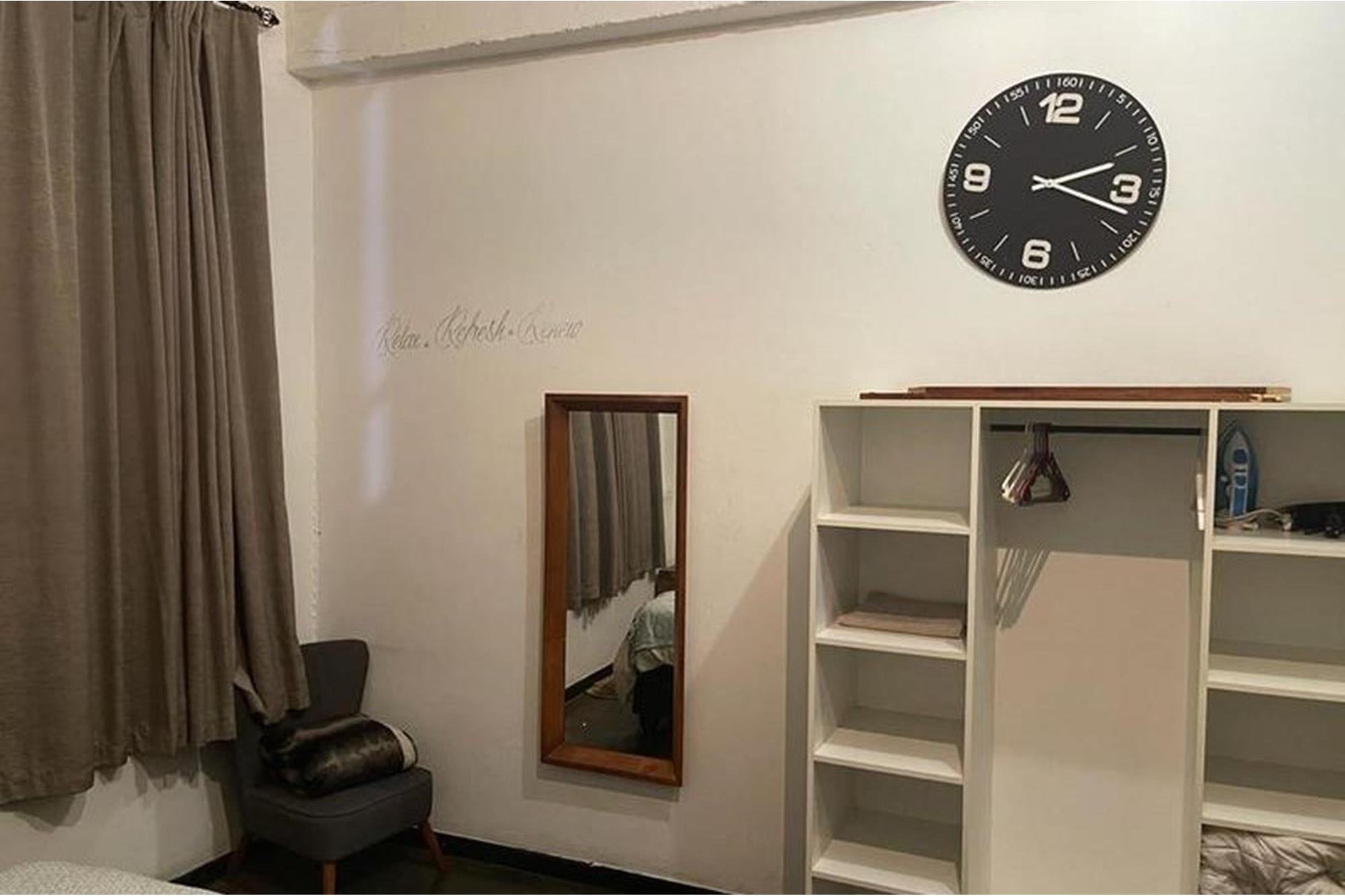 Fully Furnished Bachelor Apartment Up For Grabs in Johannesburg “Maboneng”