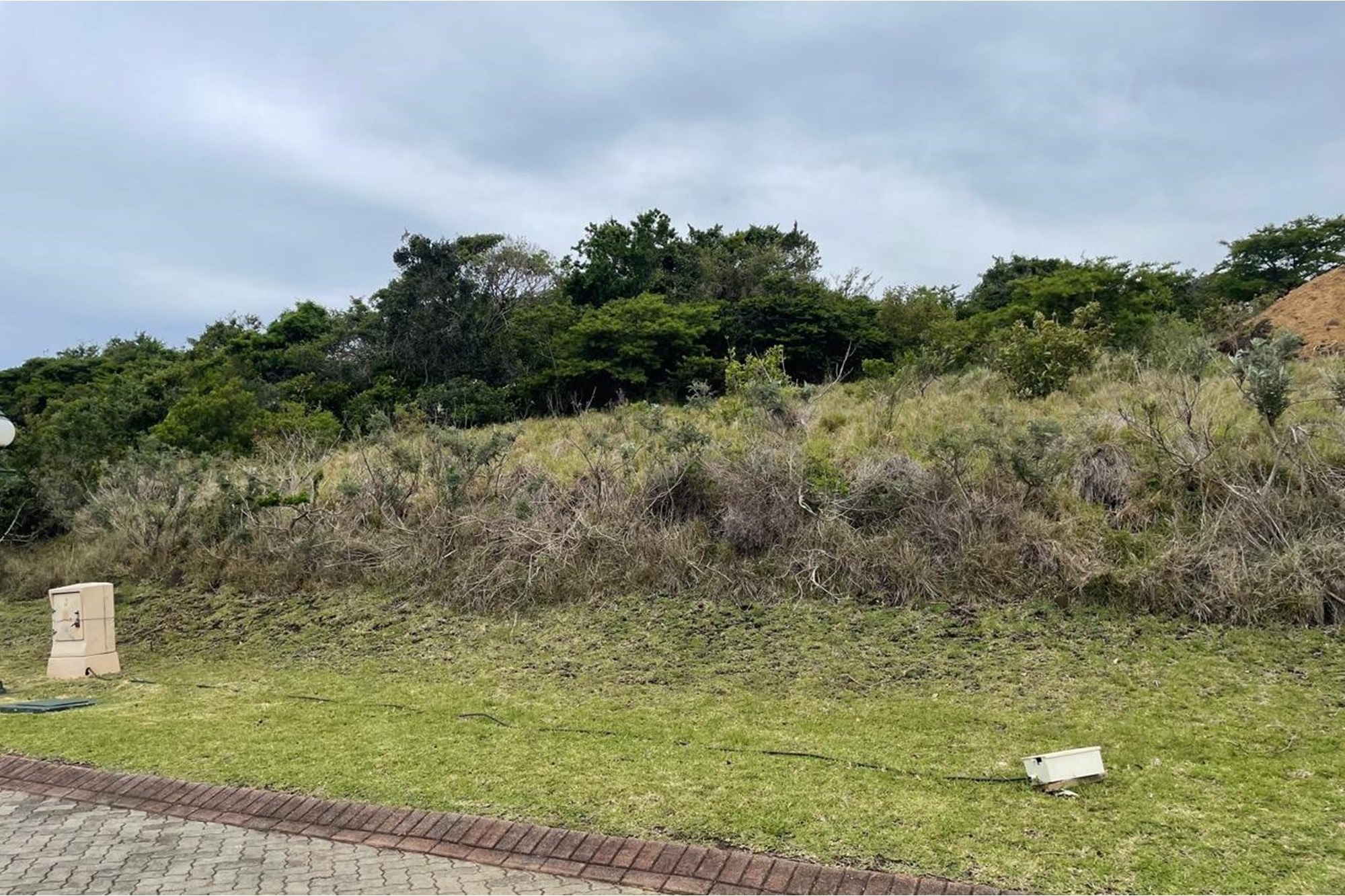 1000m² Plot at Khamanga Bay - Serene Country Coastal Living