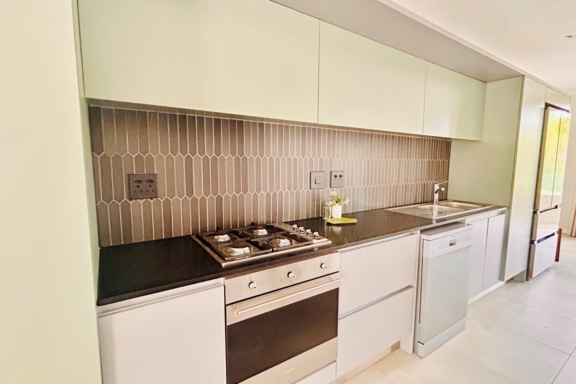 Brand New, Upmarket Development with Tranquil Green Views