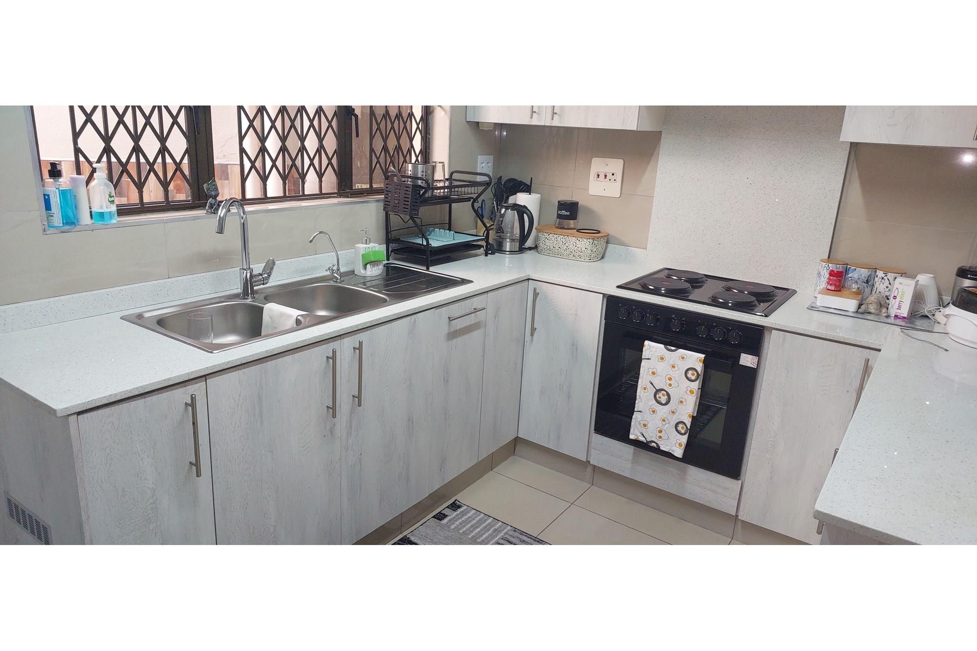 Masterfully Renovated Complex In Morningside