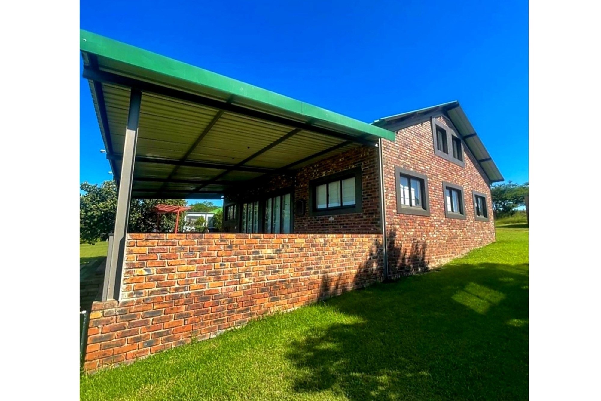 House for sale in Badplaas, 227 m²