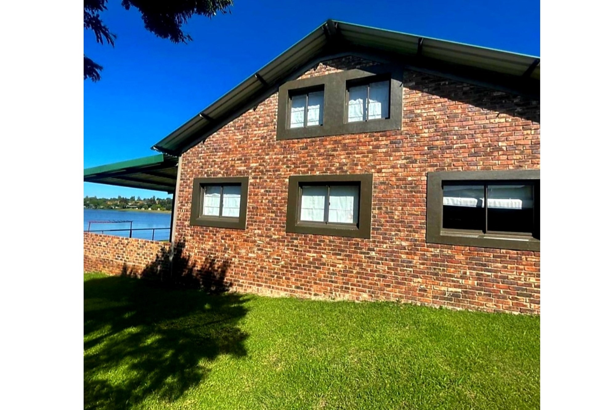 House for sale in Badplaas, 227 m²