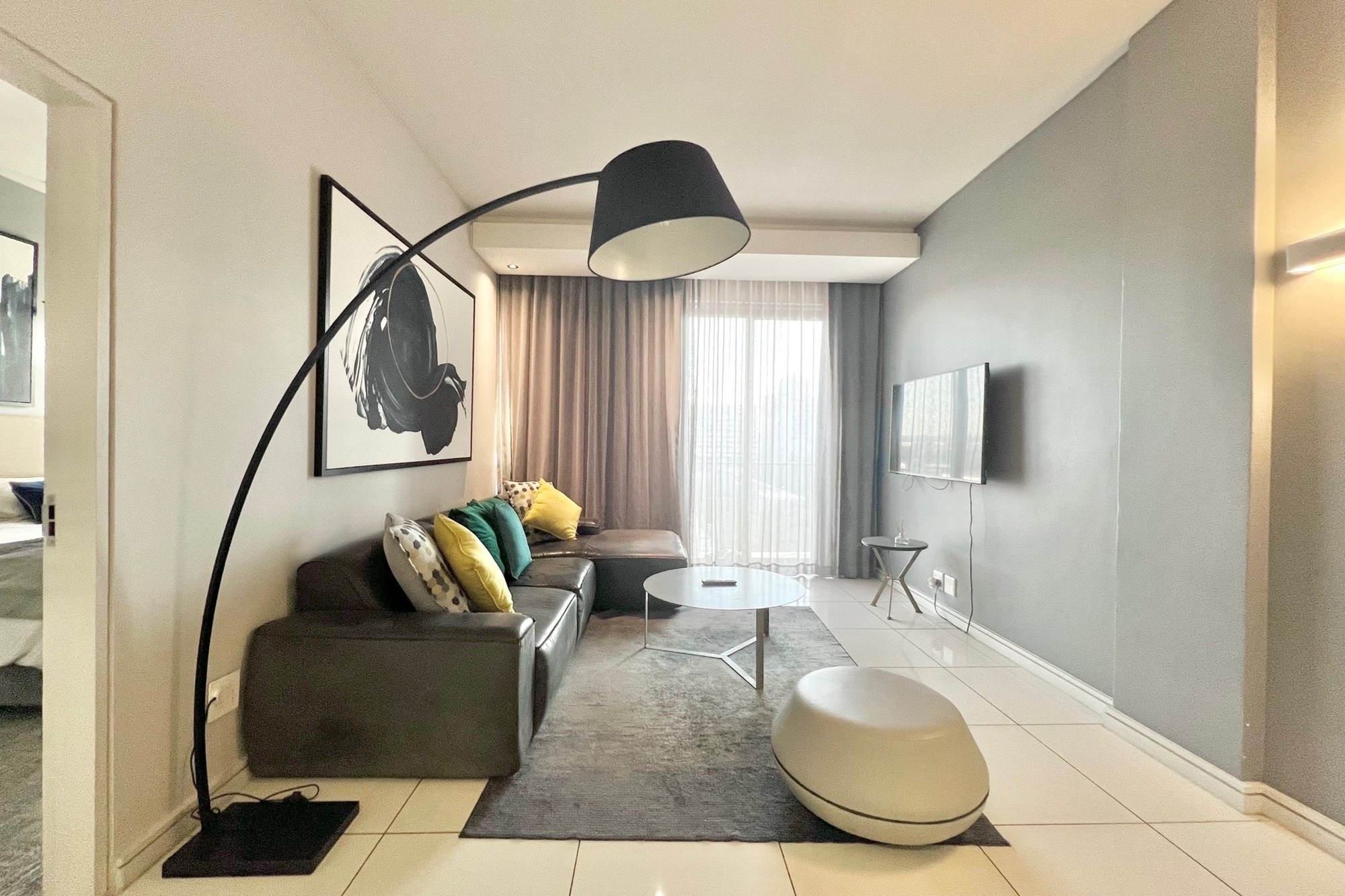 Apartment for rent in Sandown, Sandton, 94 m²
