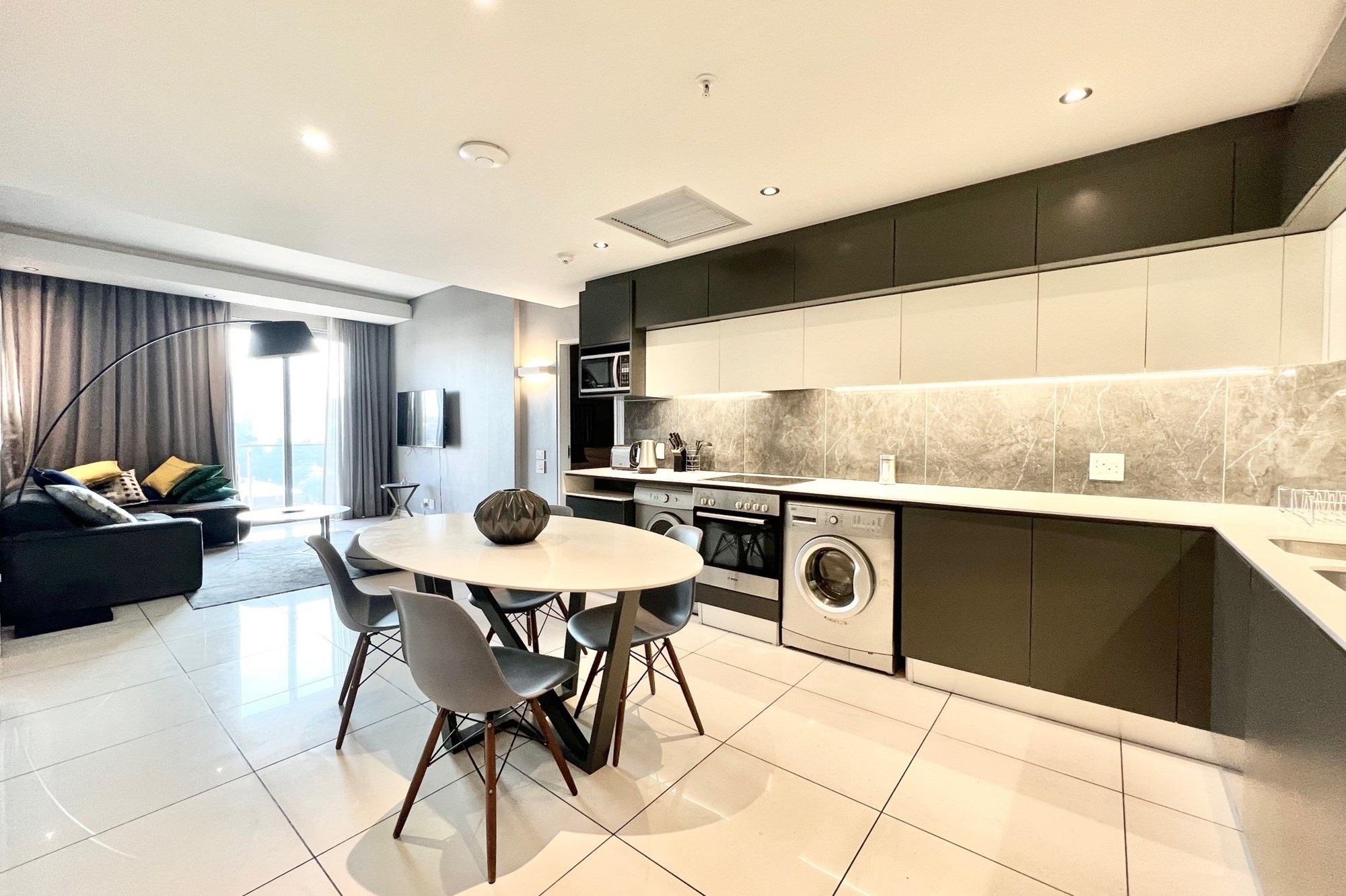 Luxury Fully Furnished 2-Bedroom Apartment in Prime Location