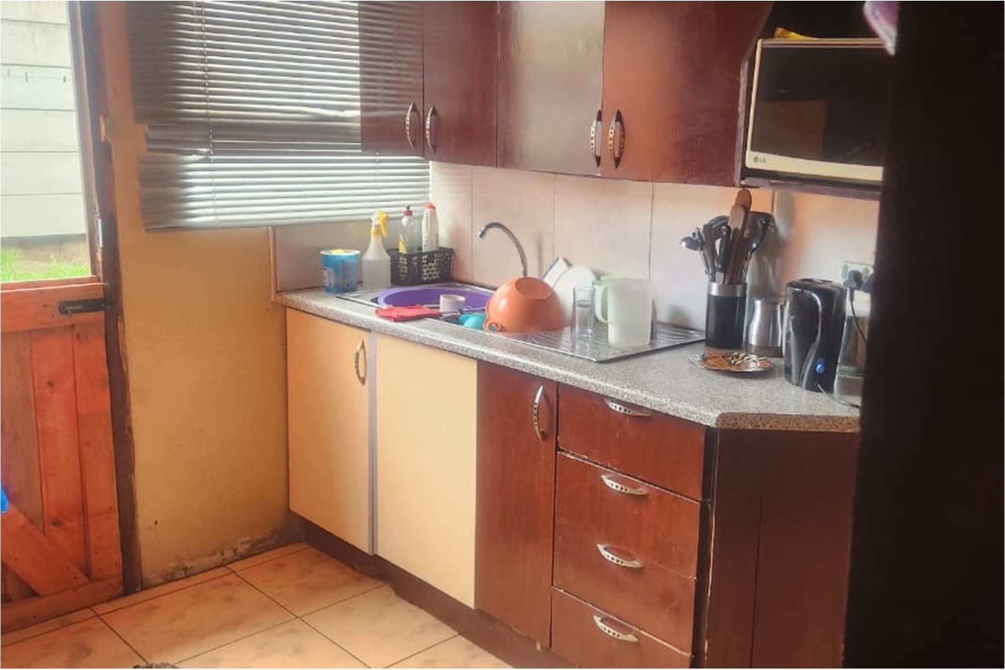 Encompassing 3 Bedroom and 2 bathroom house in Amalinda East London