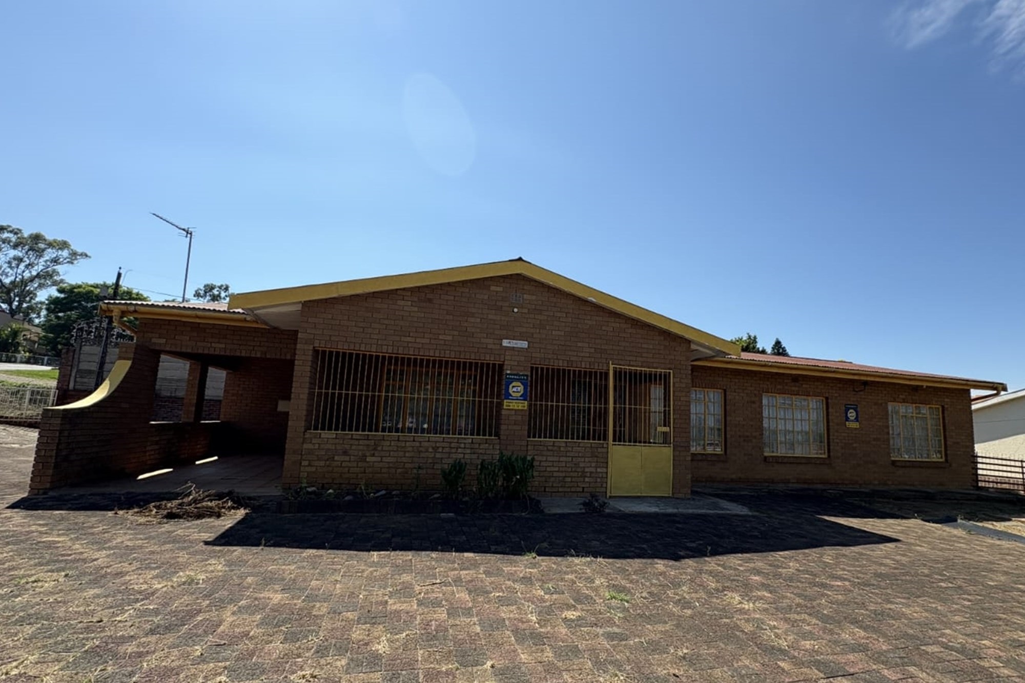 House for sale in Glencoe, KwaZulu Natal, 677 m²