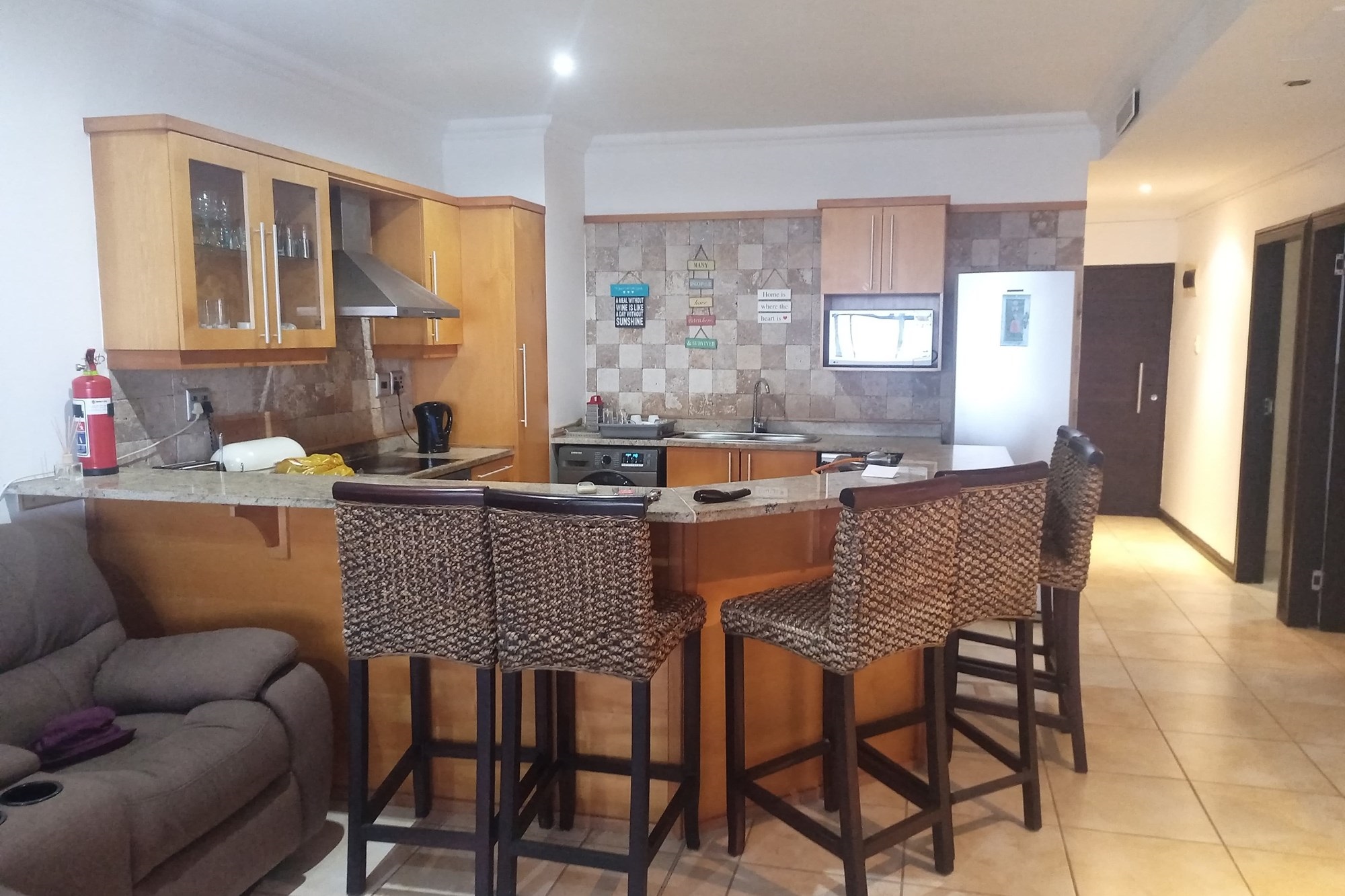 Apartment for rent in La Mercy, KwaZulu Natal, 153 m²
