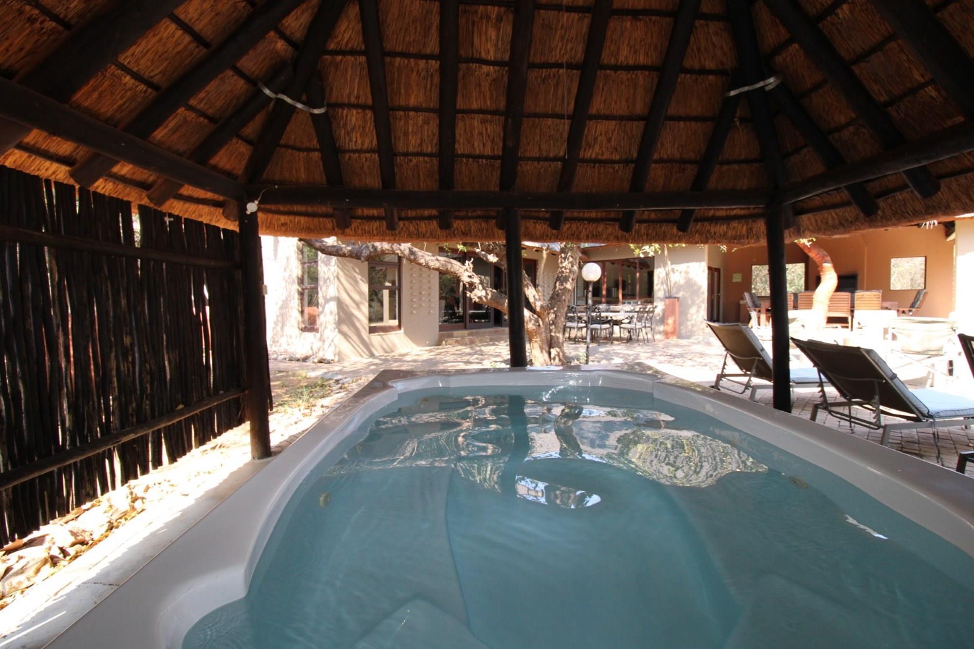 Exquisite Five-Bedroom Lodge at Zebula Golf Estate