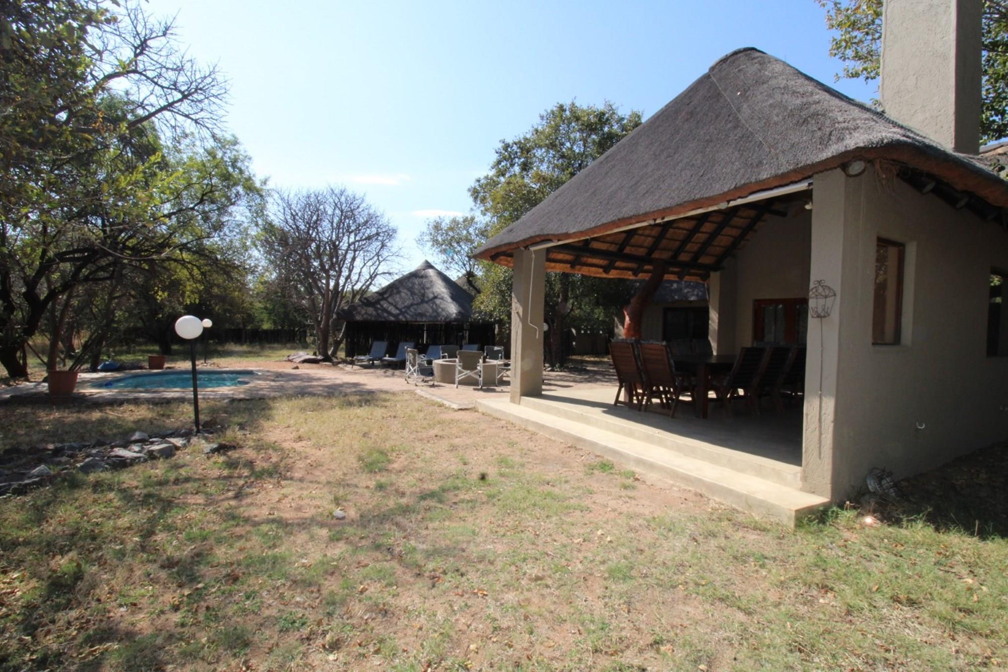 Exquisite Five-Bedroom Lodge at Zebula Golf Estate