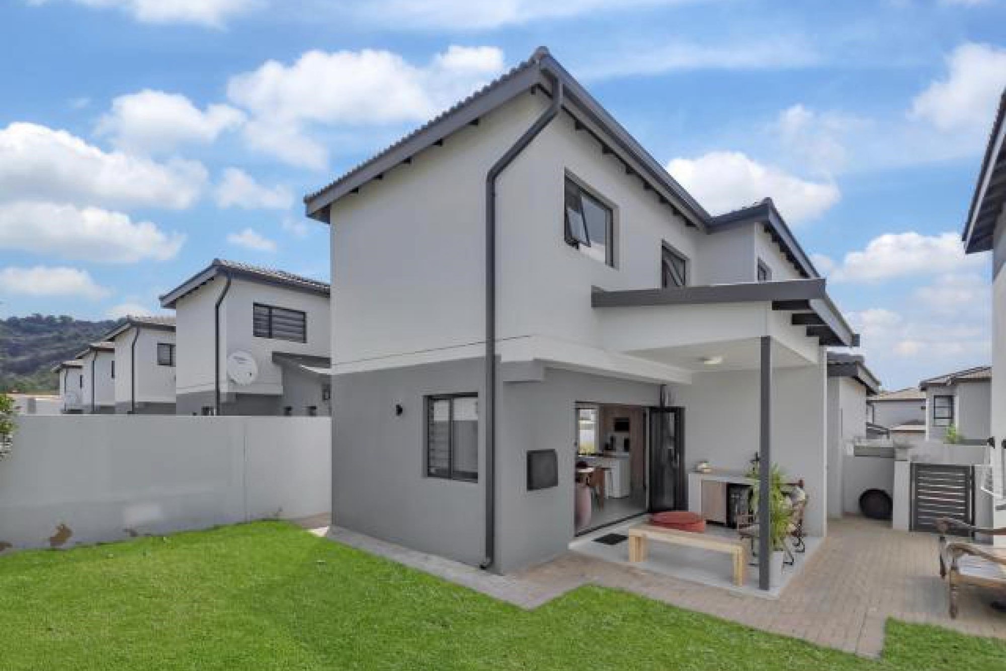 Luxury Townhouse in Little Falls Awaits You