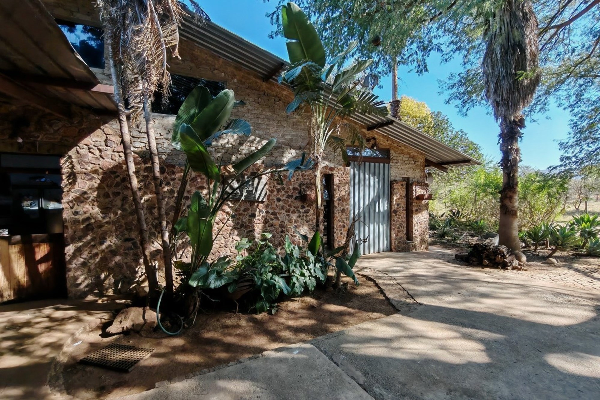 Exceptional 8.6 Hectare Smallholding, Country Retreat Just Minutes from Bela Bela