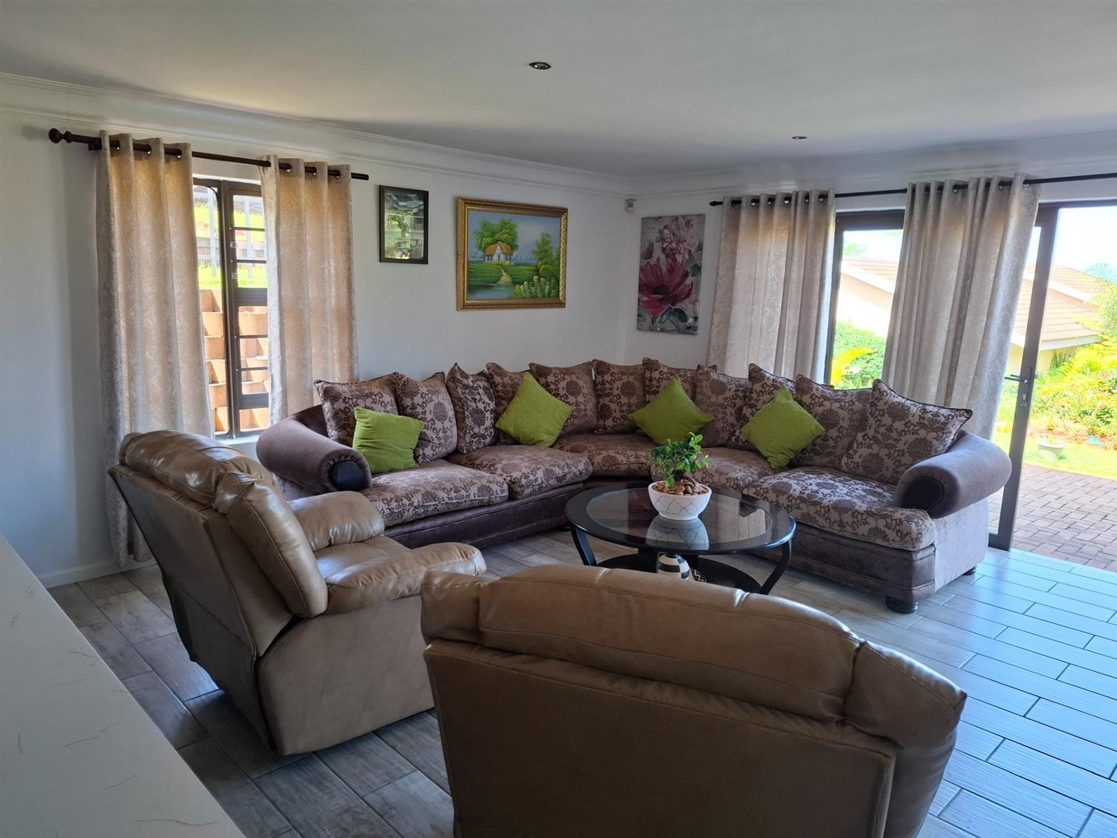 "Elegant Coastal Townhouse in KwaZulu Natal"