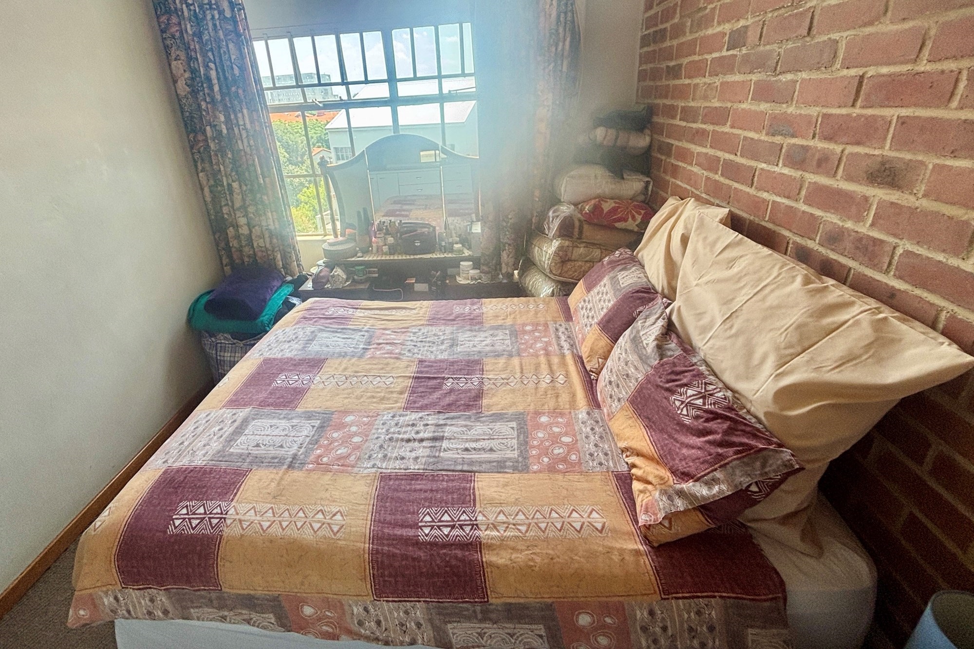 Ideal Loft Living - Perfect for Students, Professionals for First-Time Buyers