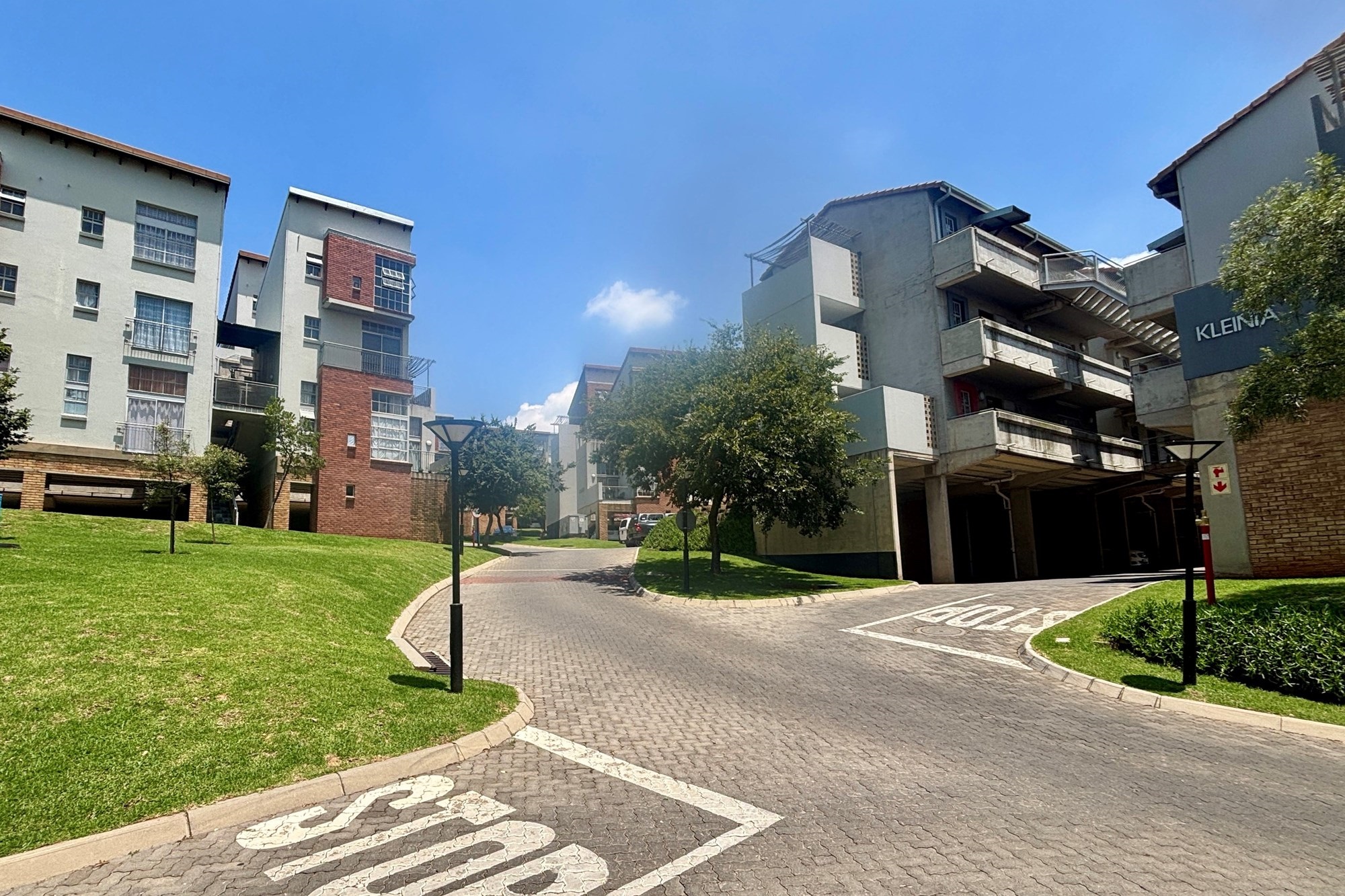 Ideal Loft Living - Perfect for Students, Professionals for First-Time Buyers