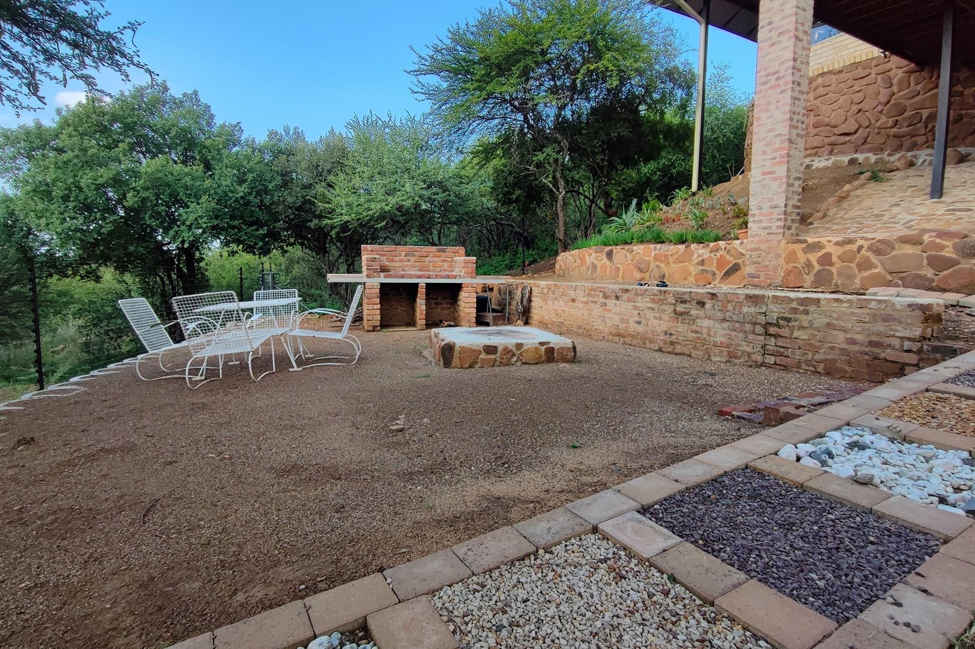 Beautiful 3 Bed House in Private Game Estate with Panoramic Views
