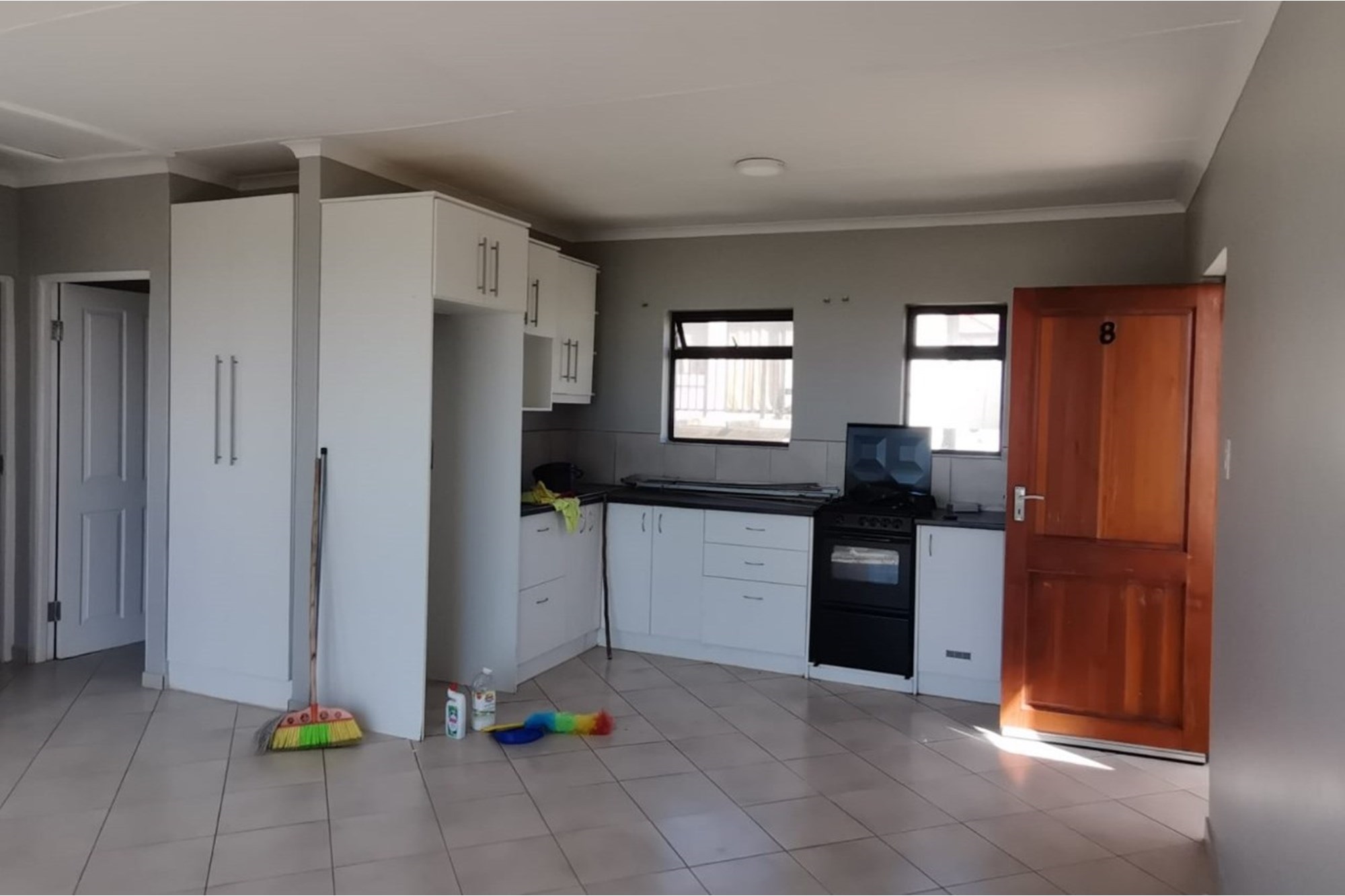 Apartment for sale in Kidds Beach, East London, 52 m²