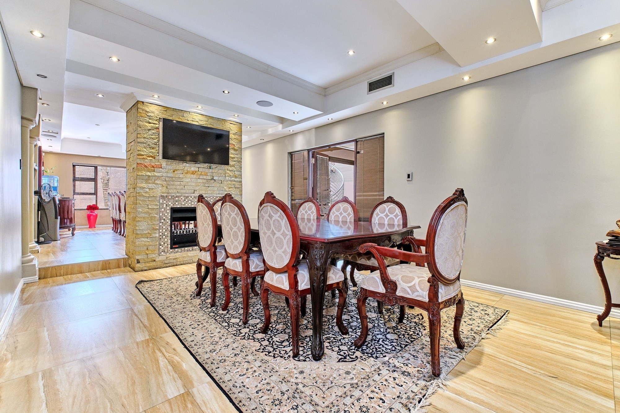 Cluster for sale in Sandown, Sandton, 731 m²