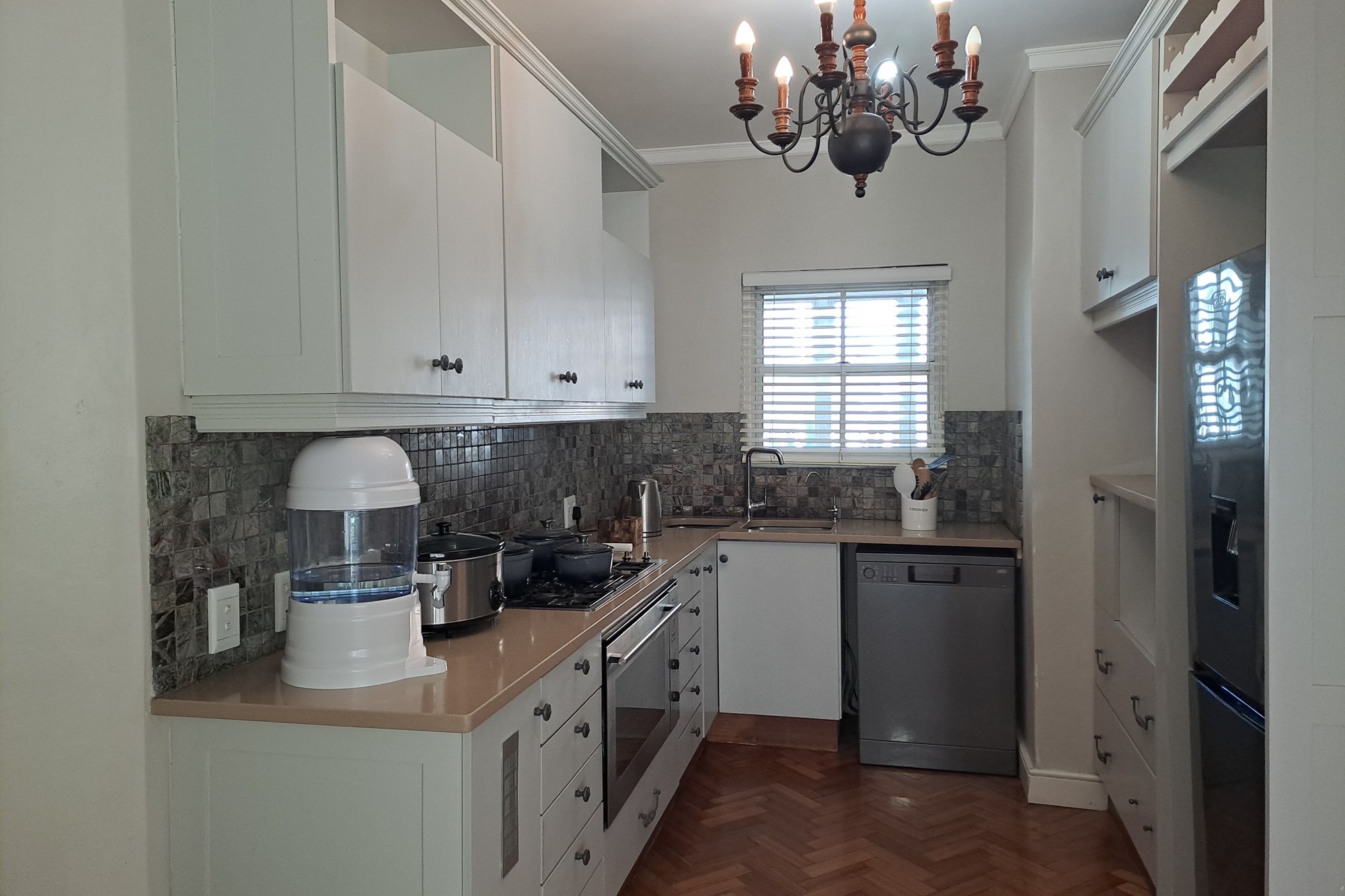 Modern Apartment for sale in Summerstrand