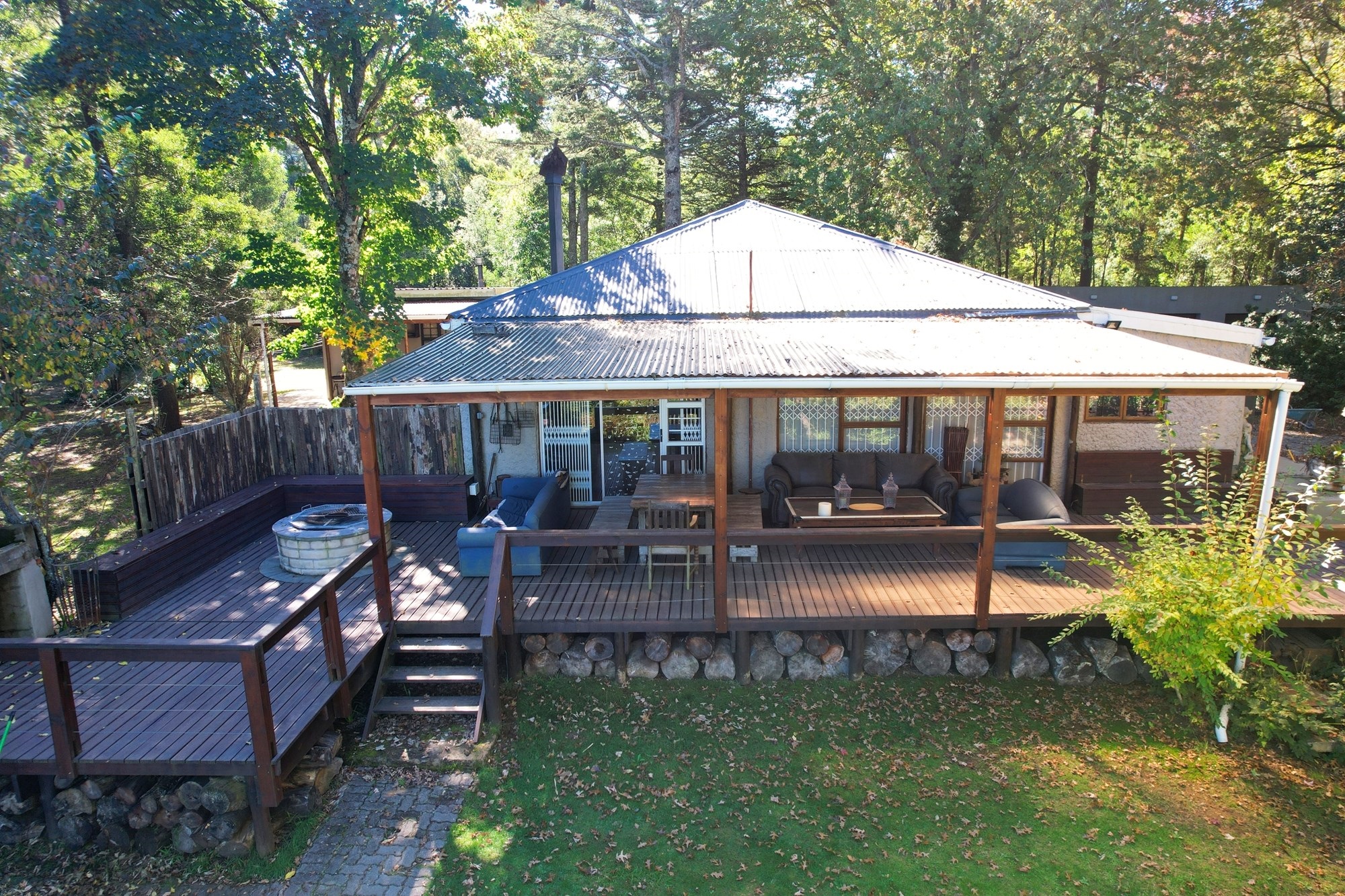 BED AND BREAKFAST FOR SALE - HOGSBACK